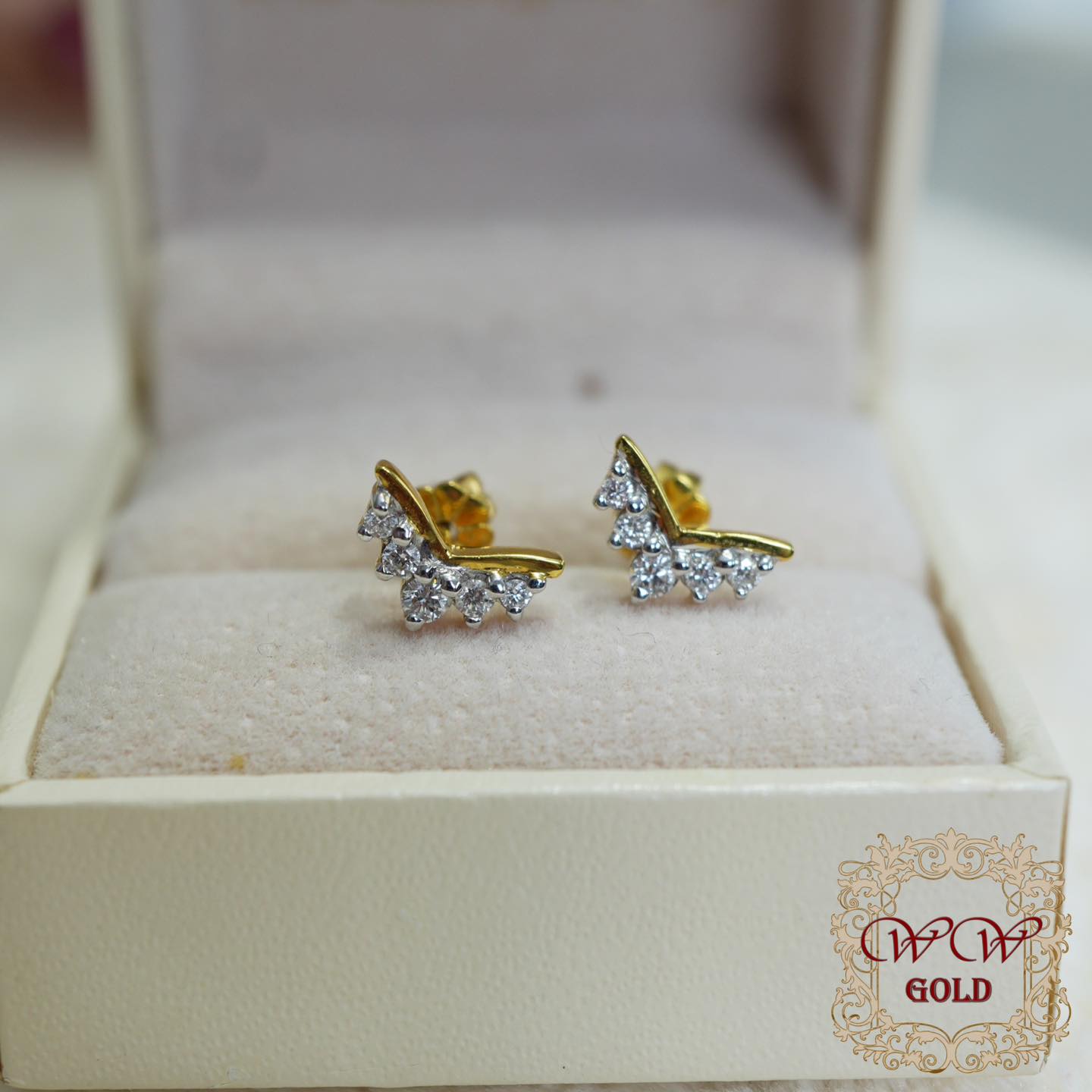 ต่างหู Mini Crown