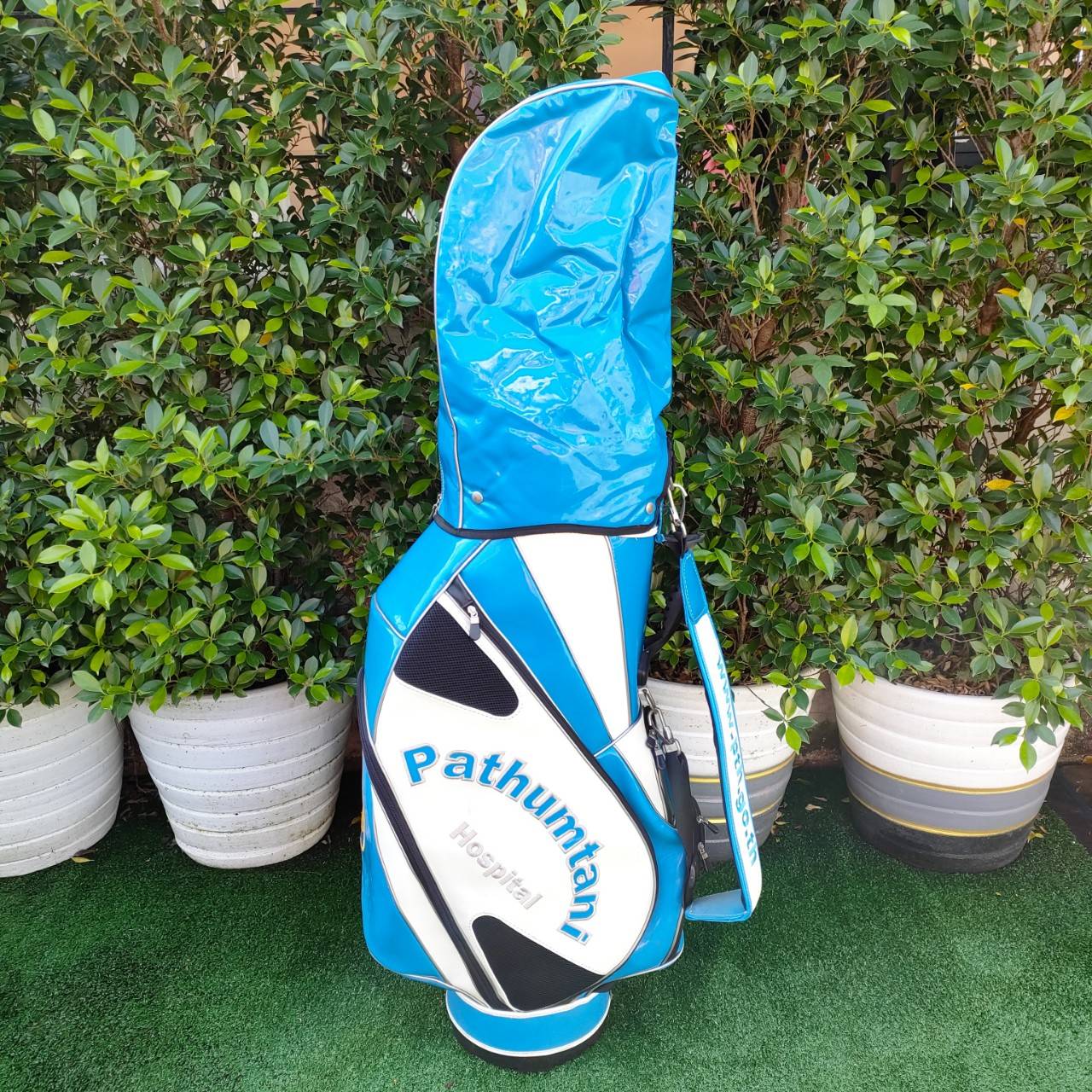 ถุงกอล์ฟ PATHUMTANI HOSPITAL มือสอง สภาพสวย หนังแก้วสวย ถุง TOUR ใบใหญ่ ราคาสุดพิเศษ