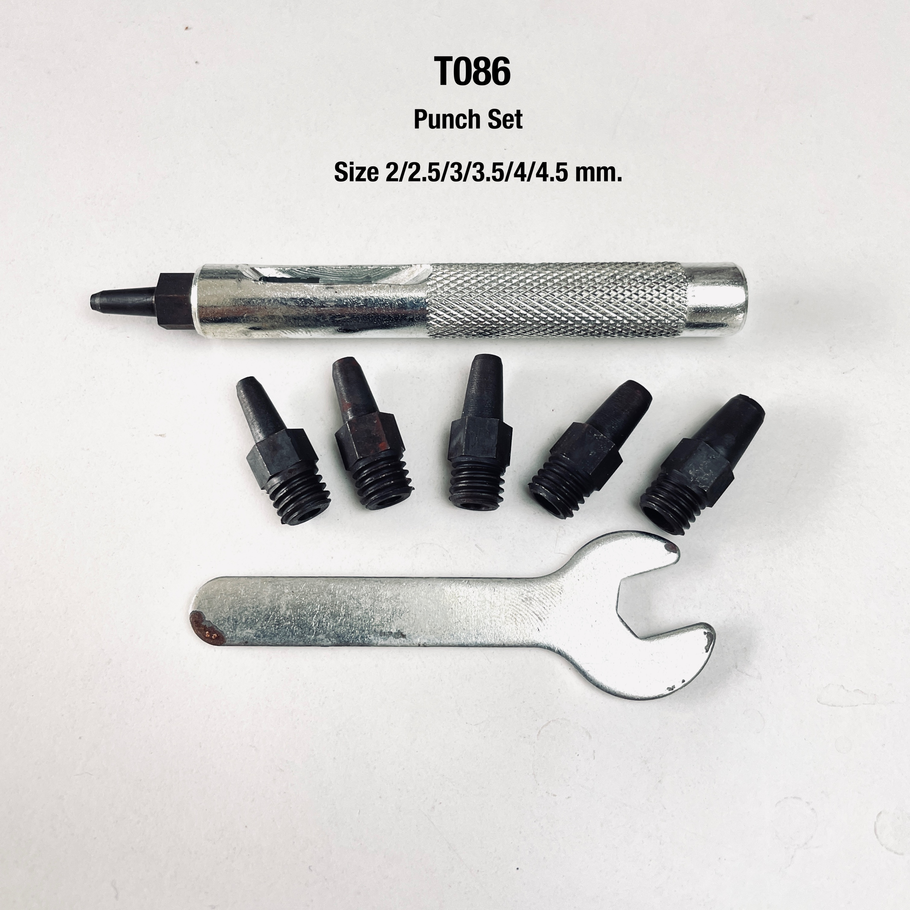 T086 ชุดเจาะรู ( ตุ๊ดตู่ ) มีขนาด 2/2.5/3/3.5/4/4.5 mm **ราคาต่อชุด**