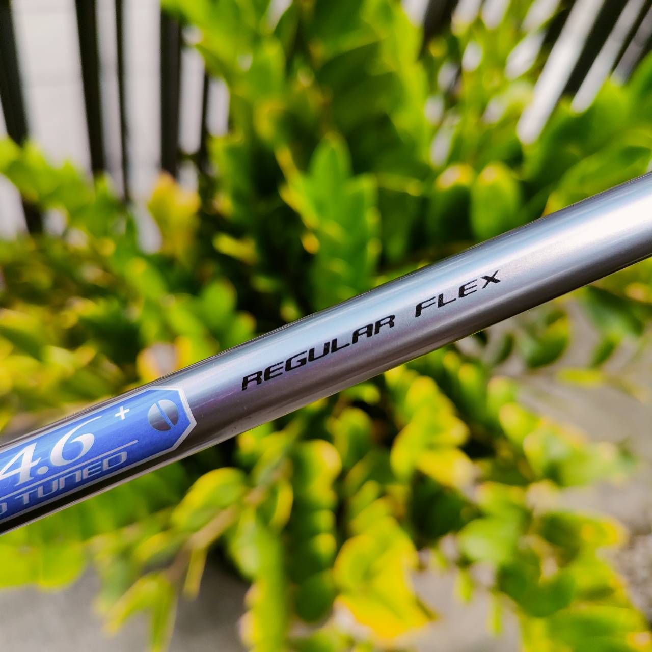 Driver KING COBRA HS9 ก้าน GRAPHITE DESIGN YS 4.6+ FLEX R กระดองเด้ง และหน้าเด้ง ตีไกลมากกกก ไม้กอล์ฟพรีเมี่ยมมือสอง ของแท้ By NakaraLuxurious