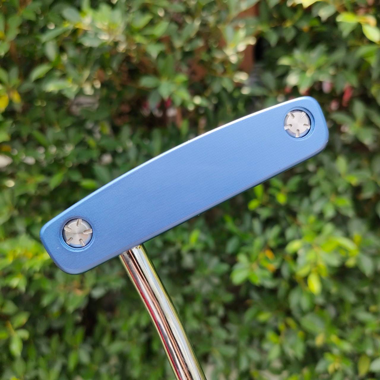 PUTTER TOURSTAGE VIQ MODEL-III ความยาว 34 นิ้ว ก้าน TOURSTAGE วัสดุดีมากๆๆๆ พรีเมี่ยมญี่ปุ่น กระจาน้ำหนักได้ดีมากๆครับ หน้าสัมผัสยิงเลเซอร์ เกาะไลน์มากๆครับ