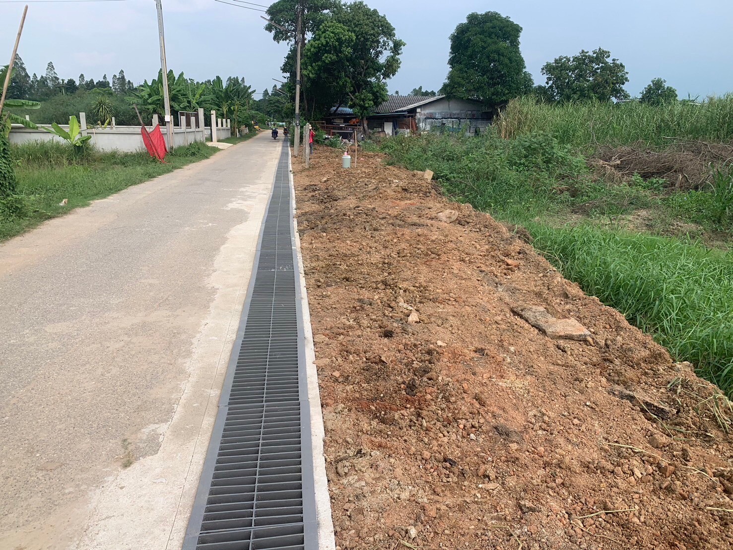 งานก่อสร้างรางระบายน้ำ(รางยู) เทศบาลตำบลเบิกไพร