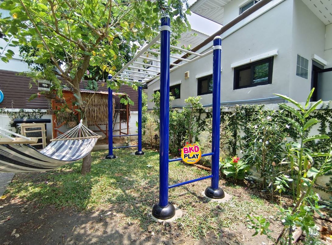 เครื่องออกกำลังกายกลางแจ้ง ชุดอุปกรณ์ บริหารแขน หน้าอก หัวไหล่ แบบบาร์โหน เหนือศรีษะ สำหรับผู้ใหญ่ เด็กโตเล่นได้ ลานกีฬา อเนกประสงค์ สนามกีฬา ผลิตในไทย 10-20 วัน