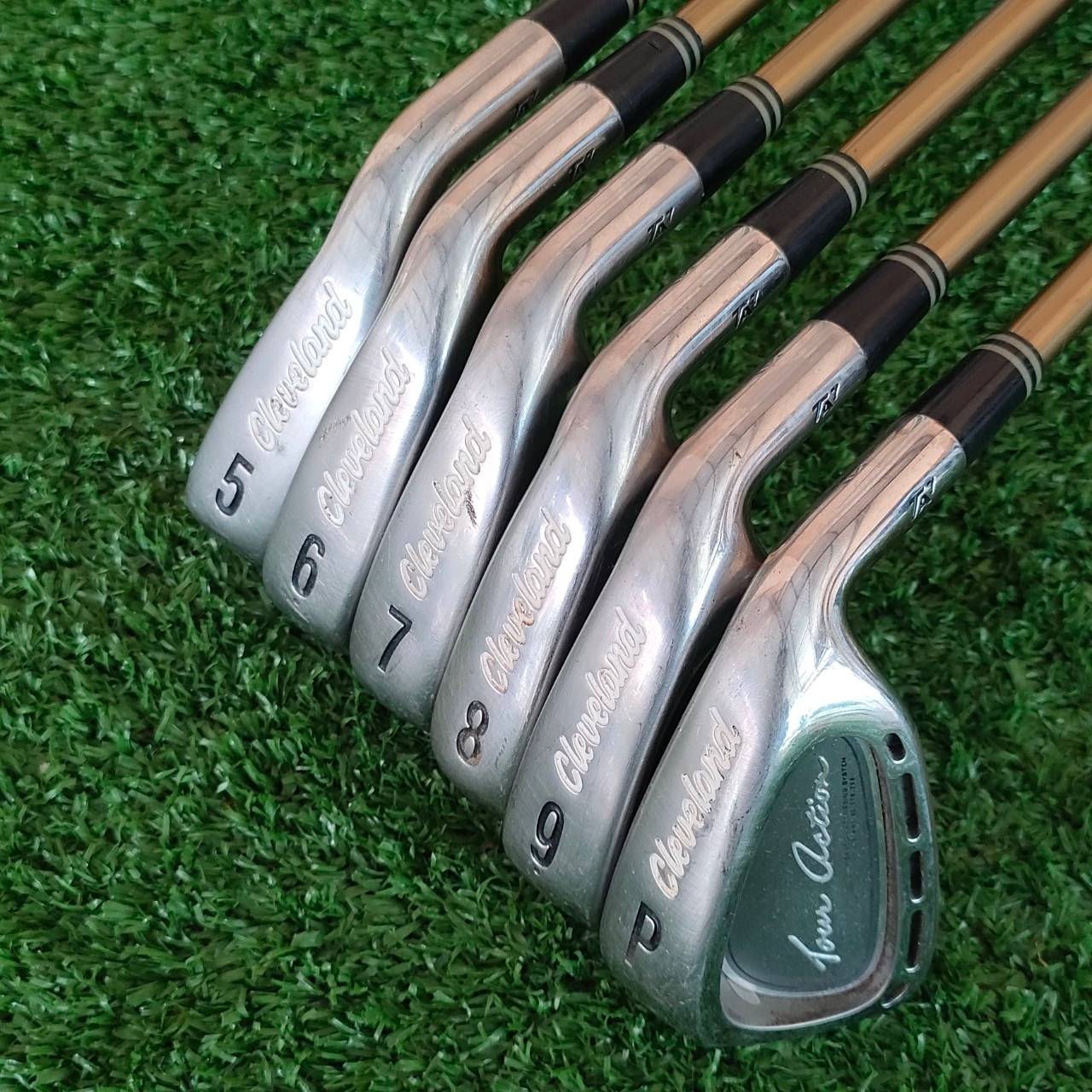 ชุดเหล็ก CLEVELAND TA7 มีเหล็ก 5-9 เเละ PW ก้าน CLEVELAND TA7 FLEX R เหล็กที่ดีที่สุดของ Cleveland ตีง่าย ตีไกล ตีนุ่มมากๆ