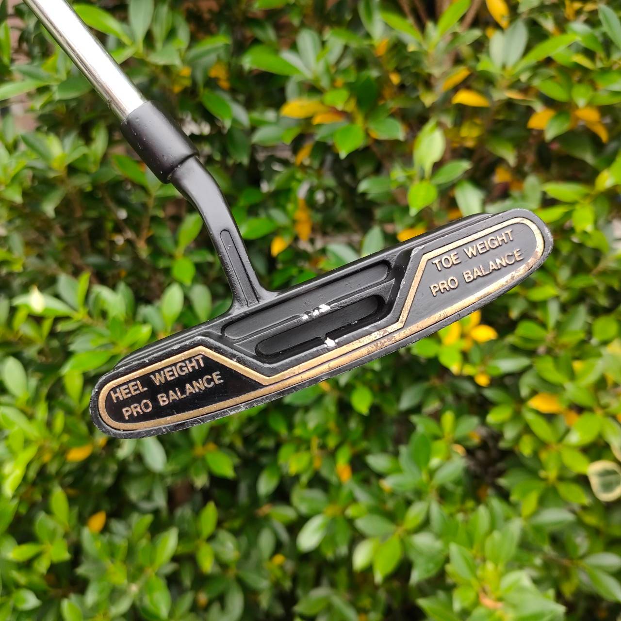 PUTTER UNIGUP ความยาว 34 นิ้ว ถ่วงน้ำหนักทั้งสองข้าง ทำให้พัตต์ตรงๆง่ายๆครับ