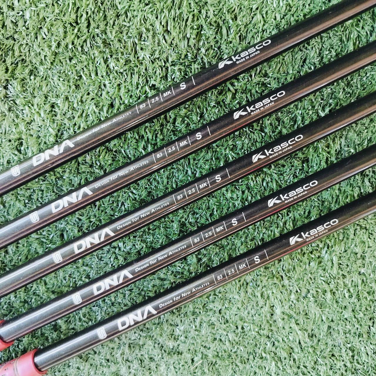 ลดราคาพิเศษ!!! ชุดเหล็ก KASCO DNA101 FORGED ก้าน กราไฟต์ FLEX S ก้านเบาแต่แม่นยำ ไม้กอล์ฟพรีเมี่ยมมือสอง ของแท้ By NakaraLuxurious
