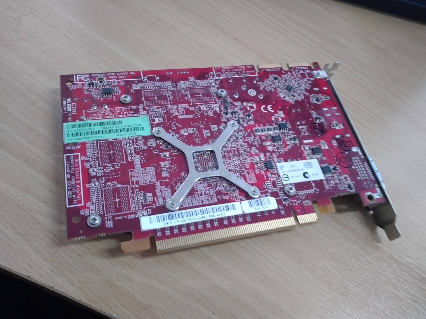 AMD ATI FirePro V3750 graphics card - FirePRO V3750 - 256 MB