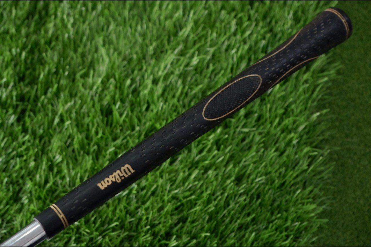 เหล็ก PW Wilson Deep Red