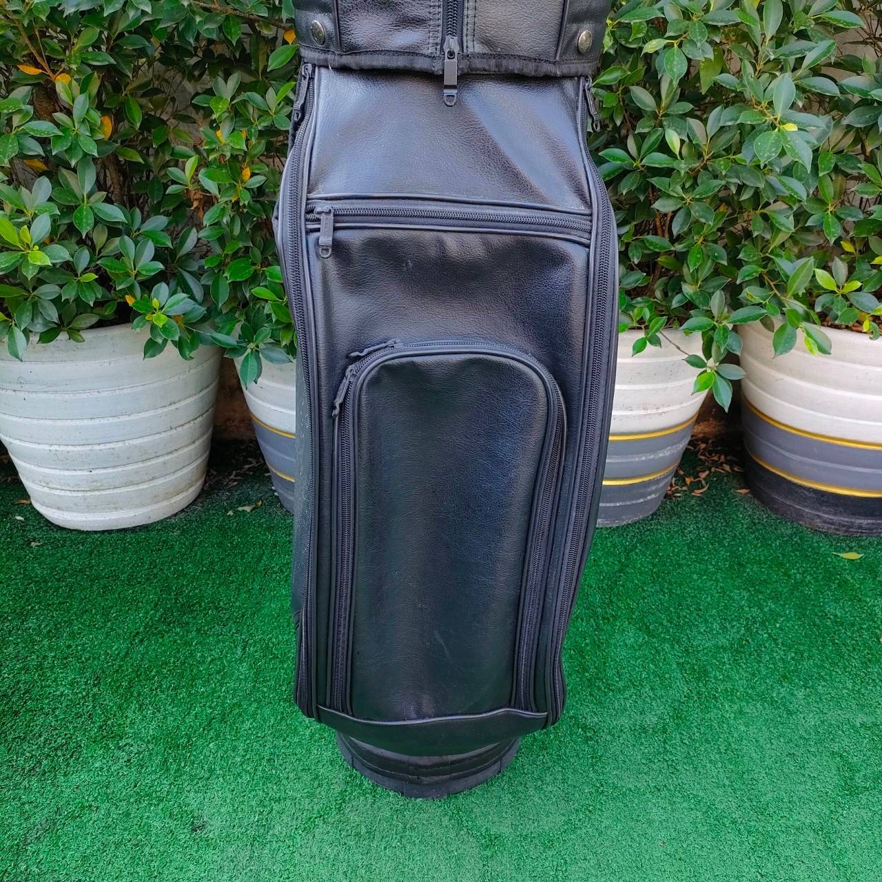 ไม้กอล์ฟครบชุด PROTEAM 323 ROYAL ROMARNO ITALY ทั้งชุดประกอบด้วย หัวไม้ 1,3,5 ก้าน PROTEAM 323 ROYAL ROMARNO ITALY FLEX R ชุดเหล็ก 5-9 เเละ PW SW PUTTER สวยพัตต์ง่าย พร้อมถุงกอล์ฟภายในบุกำมะหยี่อย่างดี