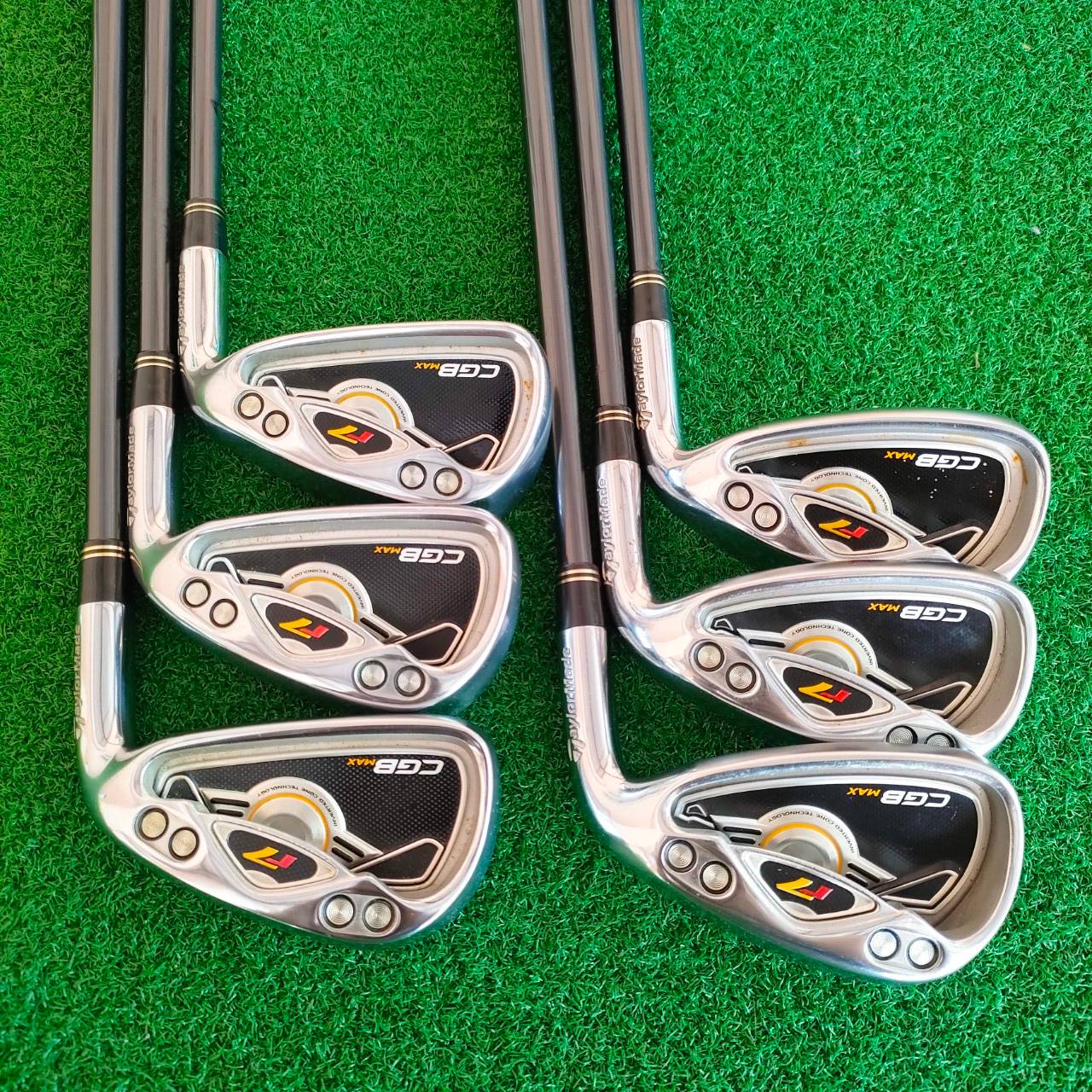 ชุดเหล็ก TAYLORMADE R7 CGB MAX มีเหล็ก 5 - 9 เเละ PW ก้าน RE*AX SUPERFAST CGB MAX FLEX R เน้นตีไกลเลยครับรุ่นนี้ เหล็กเพิ่มระยะ MAX สุด