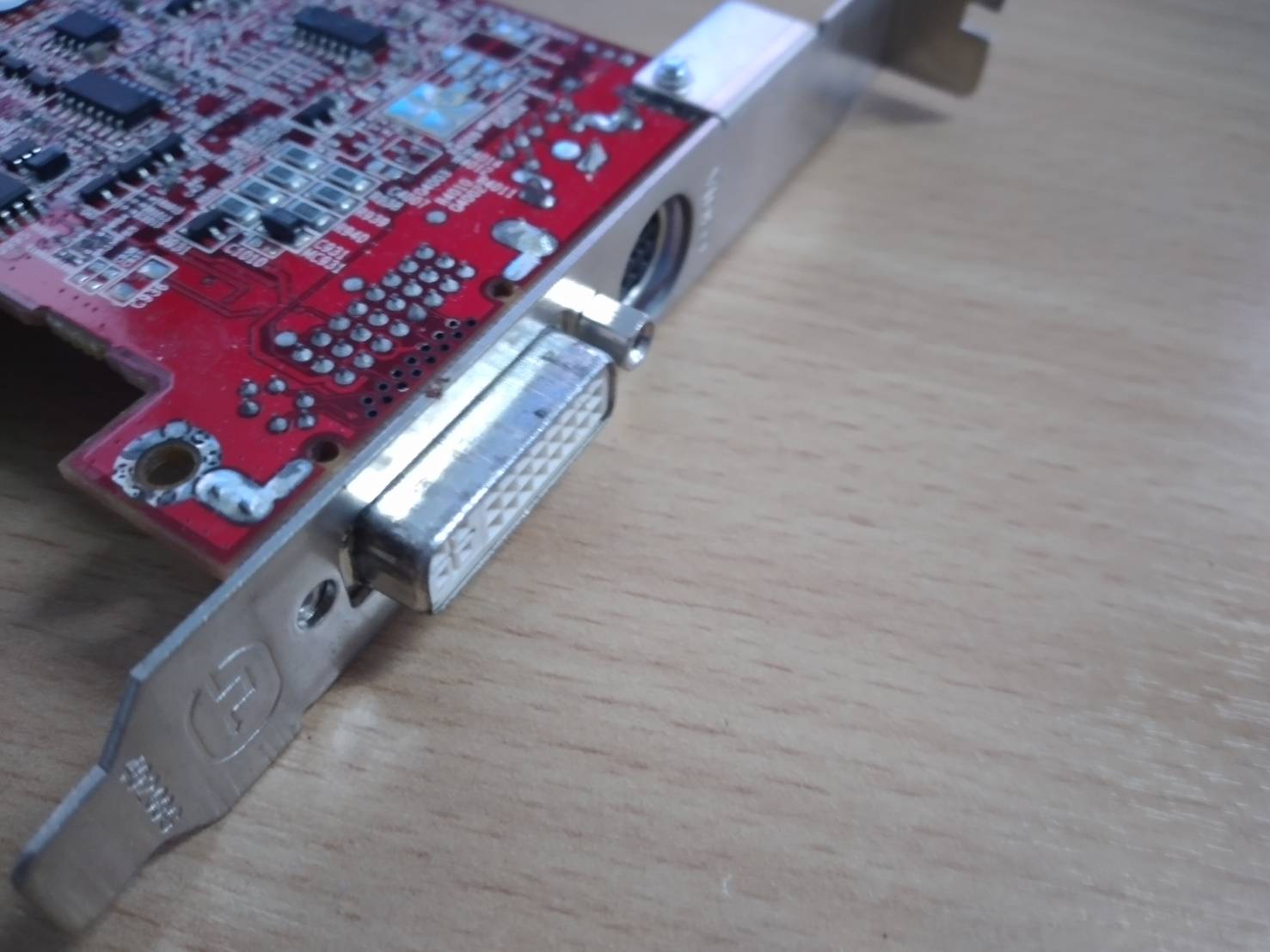 ATI Radeon X1300 128MB PCI-E Graphics Card- 102A7710920 ขายาว