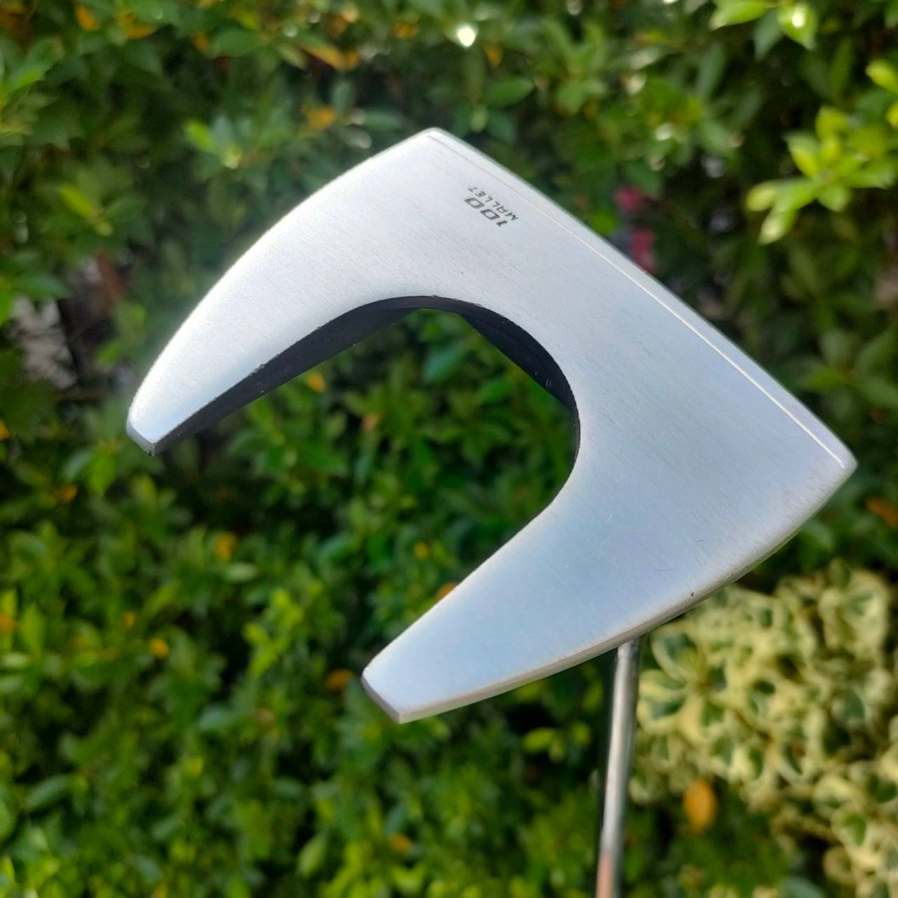 PUTTER INESIS 100 MRLLET ความยาว 33.5 นิ้ว ทรงยอดนิยมสุดๆ กระจายน้ำหนักได้บล๊านซ์มากๆ ไม้กอล์ฟมือสอง ของแท้ BY NakaraLuxurious