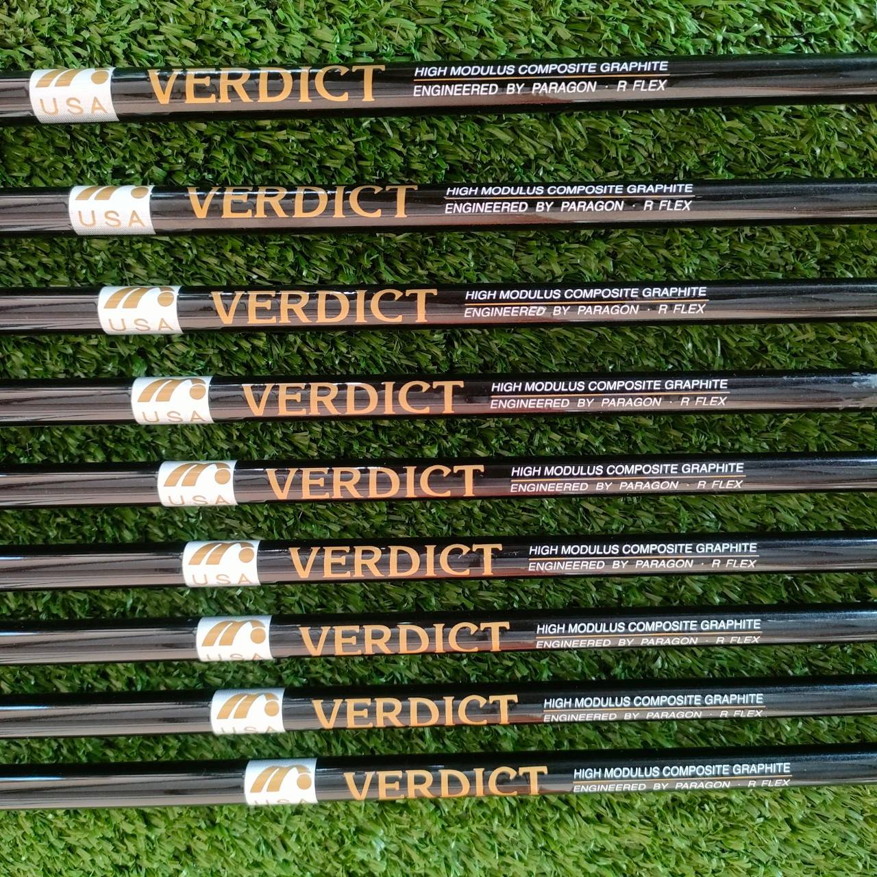 ชุดเหล็ก MITSUSHIBA ของใหม่!! ใช้วัสดุพรีเมี่ยม COPPER TUNGSTEN มีเหล็ก 3-9 เเละ PW SW ก้าน VERDICT FLEX R วัสดุพรีเมี่ยม COPPER TUNGSTEN ในการถ่วงน้ำหนัก ทำให้ดึงจุด CG วางไว้ในจุดที่ดีมาก ตีง่าย ตรง ไกล!! มือหนึ่ง ของแท้ BY NakaraLuxurious