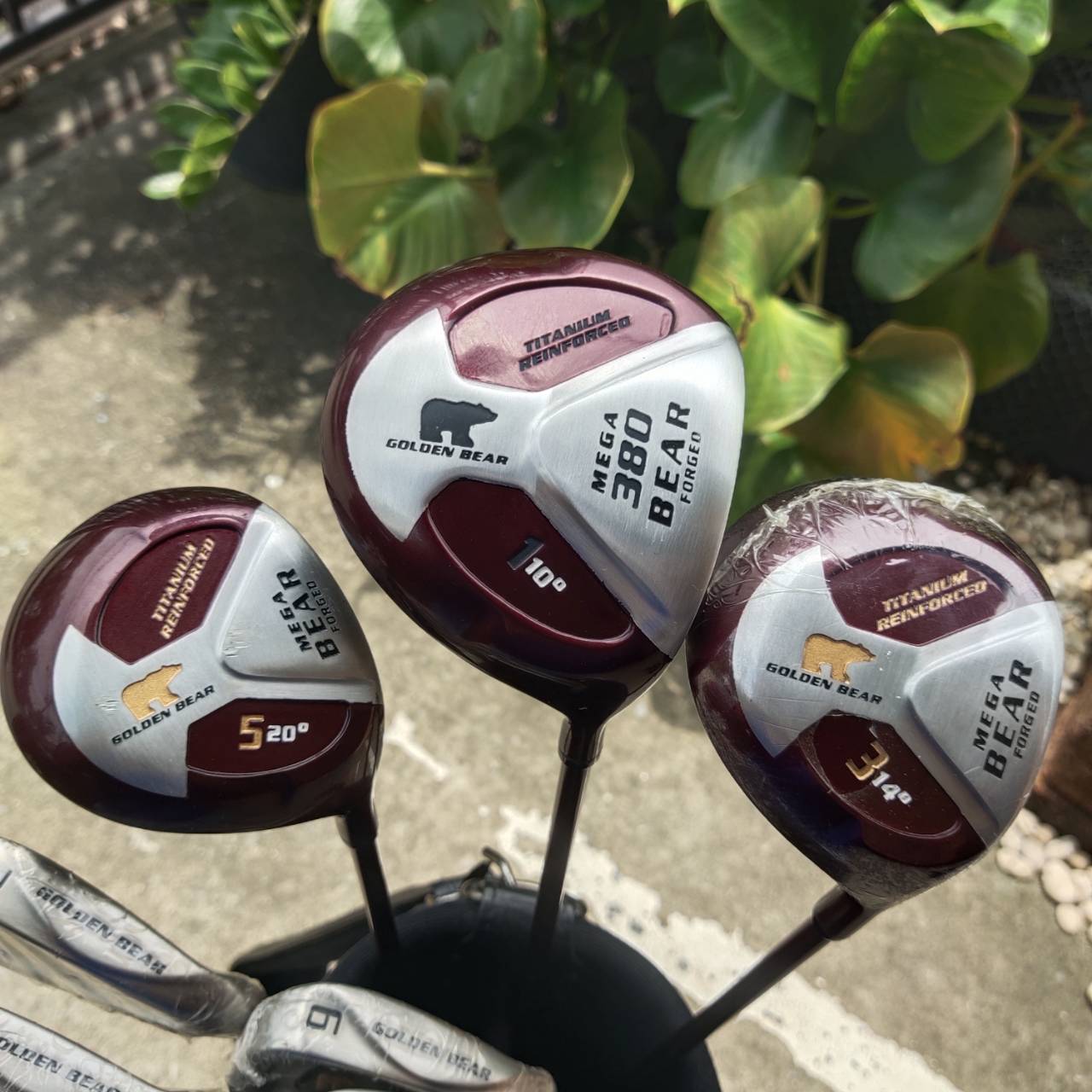 ไม้กอล์ฟครบชุด GOLDEN BEAR MEGA BEAR หมีทองผู้ยิ่งใหญ่แห่งวงการกอล์ฟ