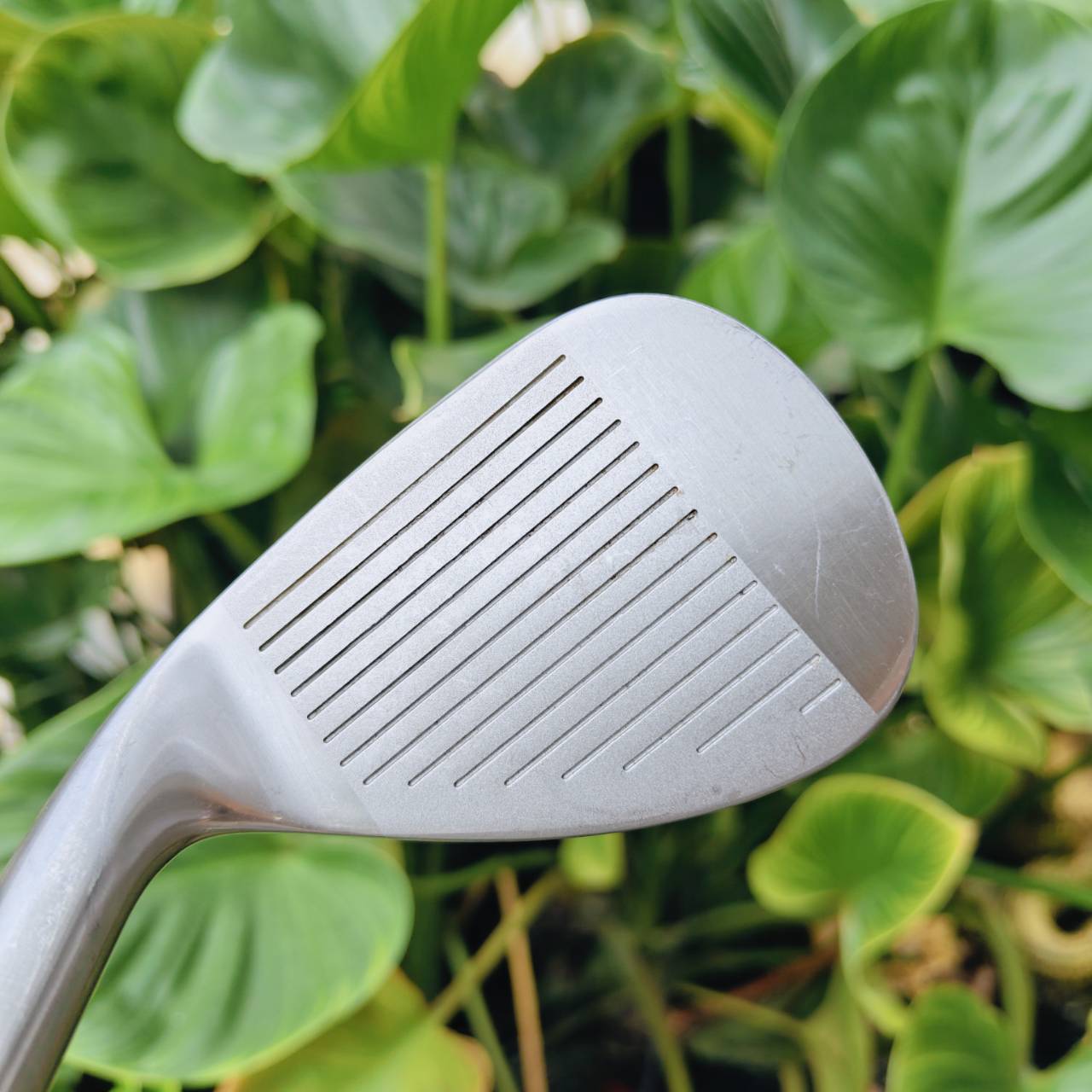 WEDGE HUAEN 52° BOUNCE 10 / V-FOIL FEEL U-Groove Technology เพิ่มสปินและควบคุมลูก