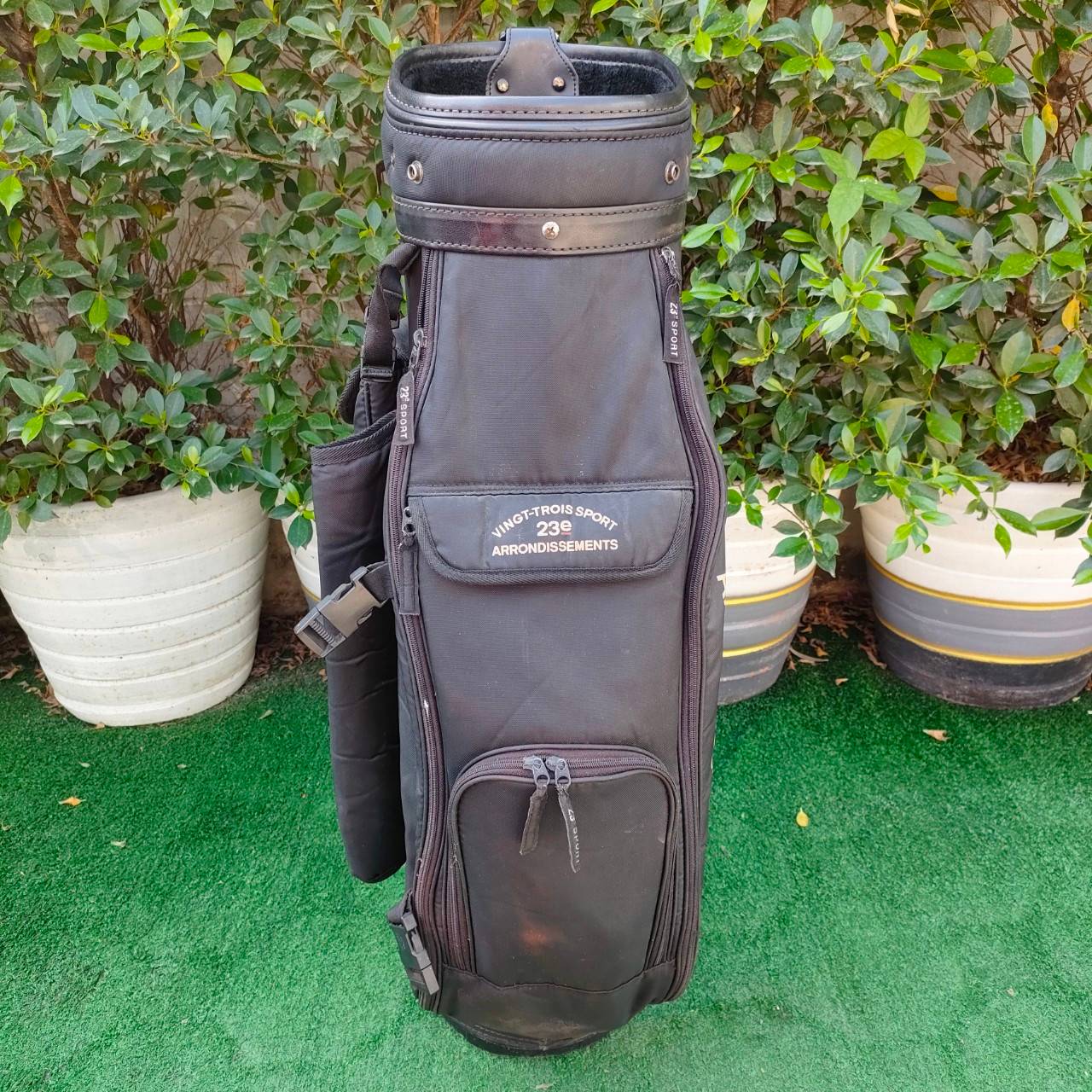 ถุงกอล์ฟ 23e VINGT-TROIS ARRONDISSEMENTS มือสอง