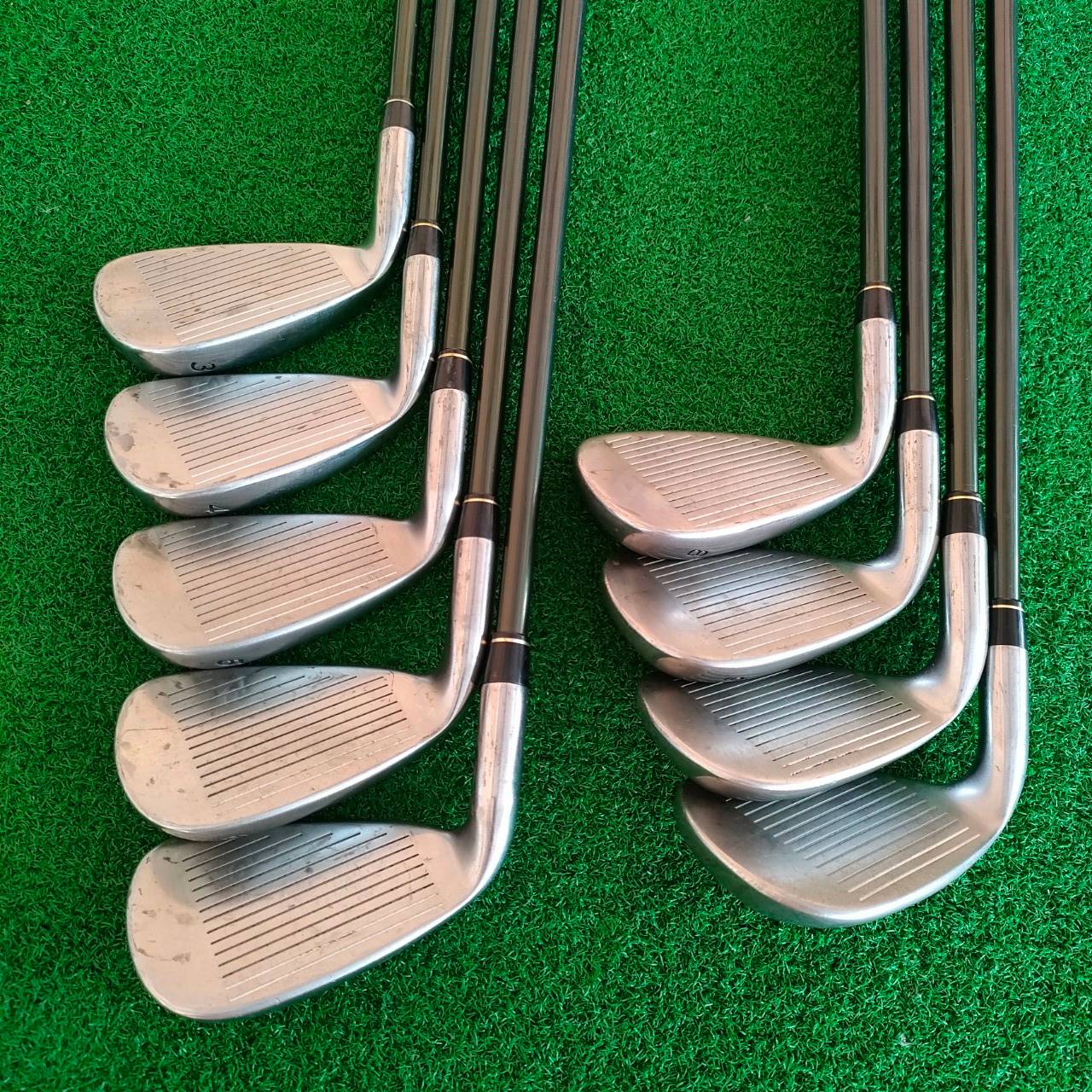 ชุดเหล็ก TAYLORMADE RAC OS ใบใหญ่ ตีง่าย ตีไกลกว่าเหล็กปกติ จุดถ่วงน้ำหนักพิเศษ ตีมันส์มากๆครับ มีเหล็ก 3 - 9 เเละ AW SW ก้าน TM-RAC LITE FLEX R