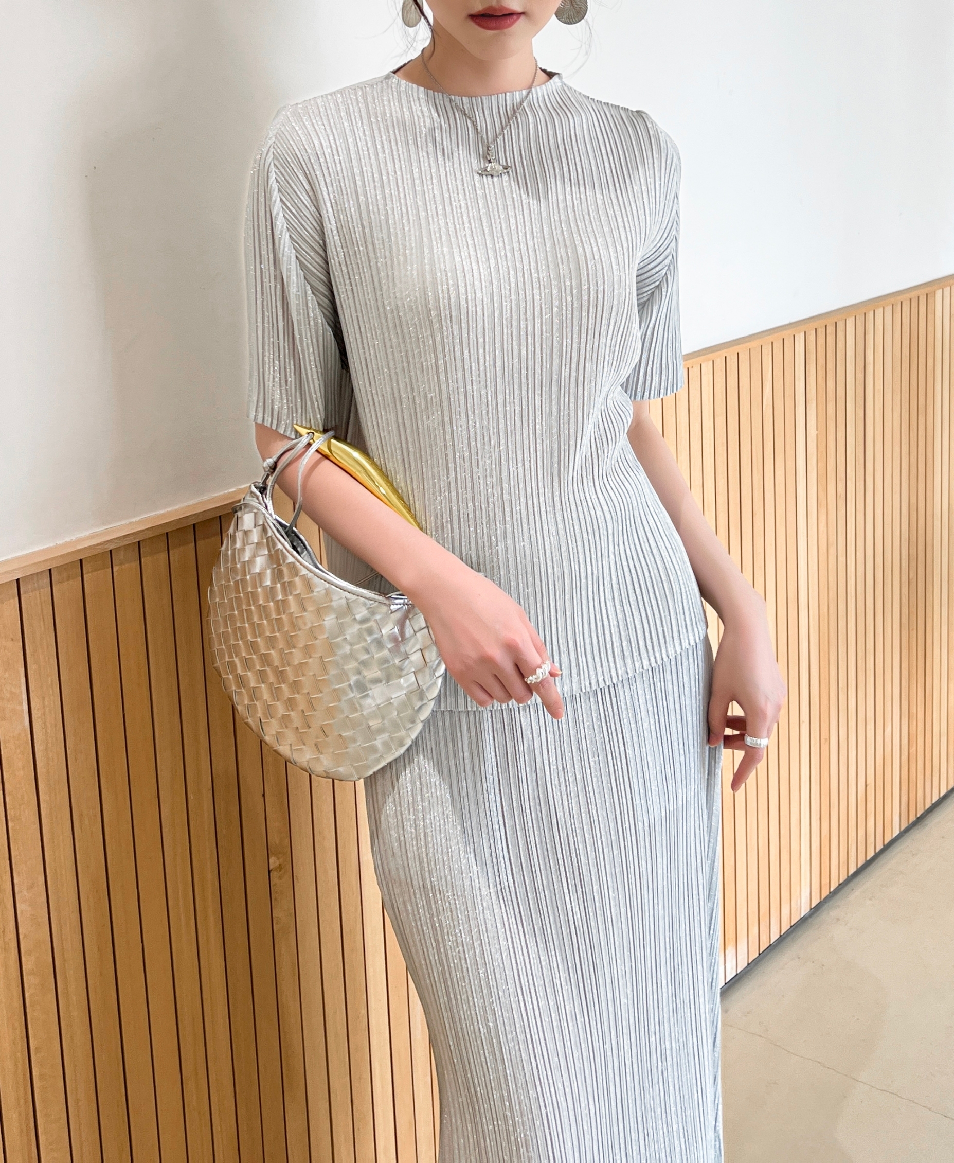 ปรับราคาลง20%!! 2MUAY รุ่น GJO3737 เสื้อพลีทคุณภาพ SHORT SLEEVE GLITTER PLEATED TOP 7 สี FREE SIZE