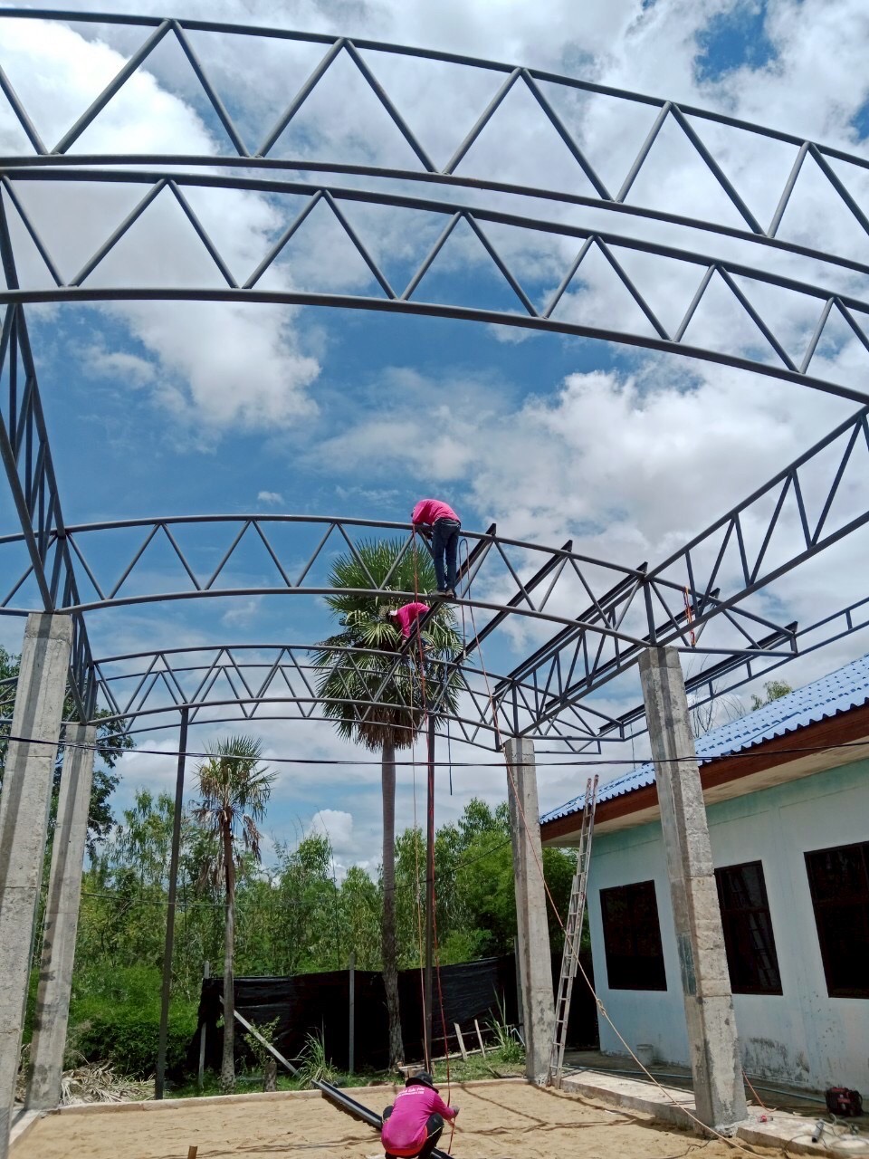 งานก่อสร้างอาคารกิจกรรมหน้าเสาธงศูนย์พัฒนาเด็กเล็ก