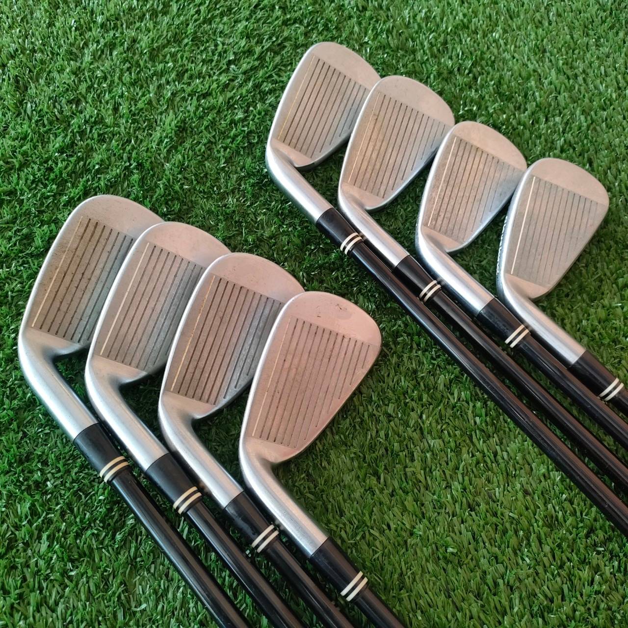 ชุดเหล็ก CLEVELAND CG4 มีเหล็ก3-9 เเละ PW ก้าน ACTION LITE FLEX A เหล็กตีง่ายมากๆ และแม่นยำมากๆ Cleveland ของดีมากๆครับ ก้านเบามาก และนุ่ม เหมาะกับท่าน ที่อยากหาไม้ที่ตีสบายๆ ตกหยุด วงไม่แรงมากนะครับ