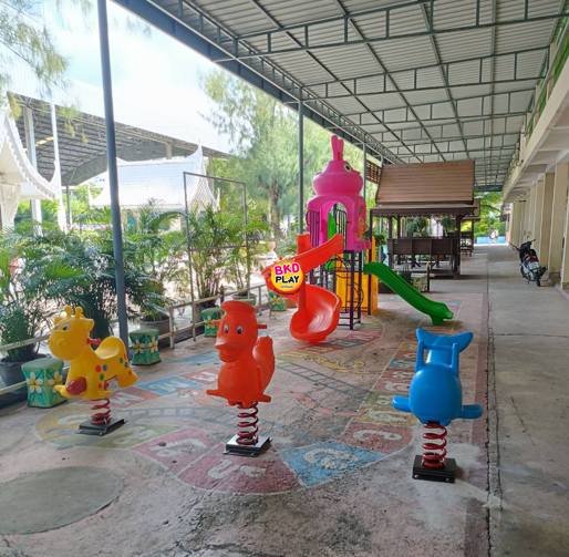 เครื่องเล่นสนามกลางแจ้ง-ในร่ม,ชุดกระต่ายกับยีราฟ, เครื่องเล่นสนาม,เครื่องเล่นเด็ก,ครุภัณฑ์สนามเด็กเล่น, งบสพฐ,โครงการโรงเรียนประชารัฐ playground,สไลเดอร์,ของเล่นเสริมพัฒนาการ,เครื่องเล่นสนาม, สนามเด็กเล่น