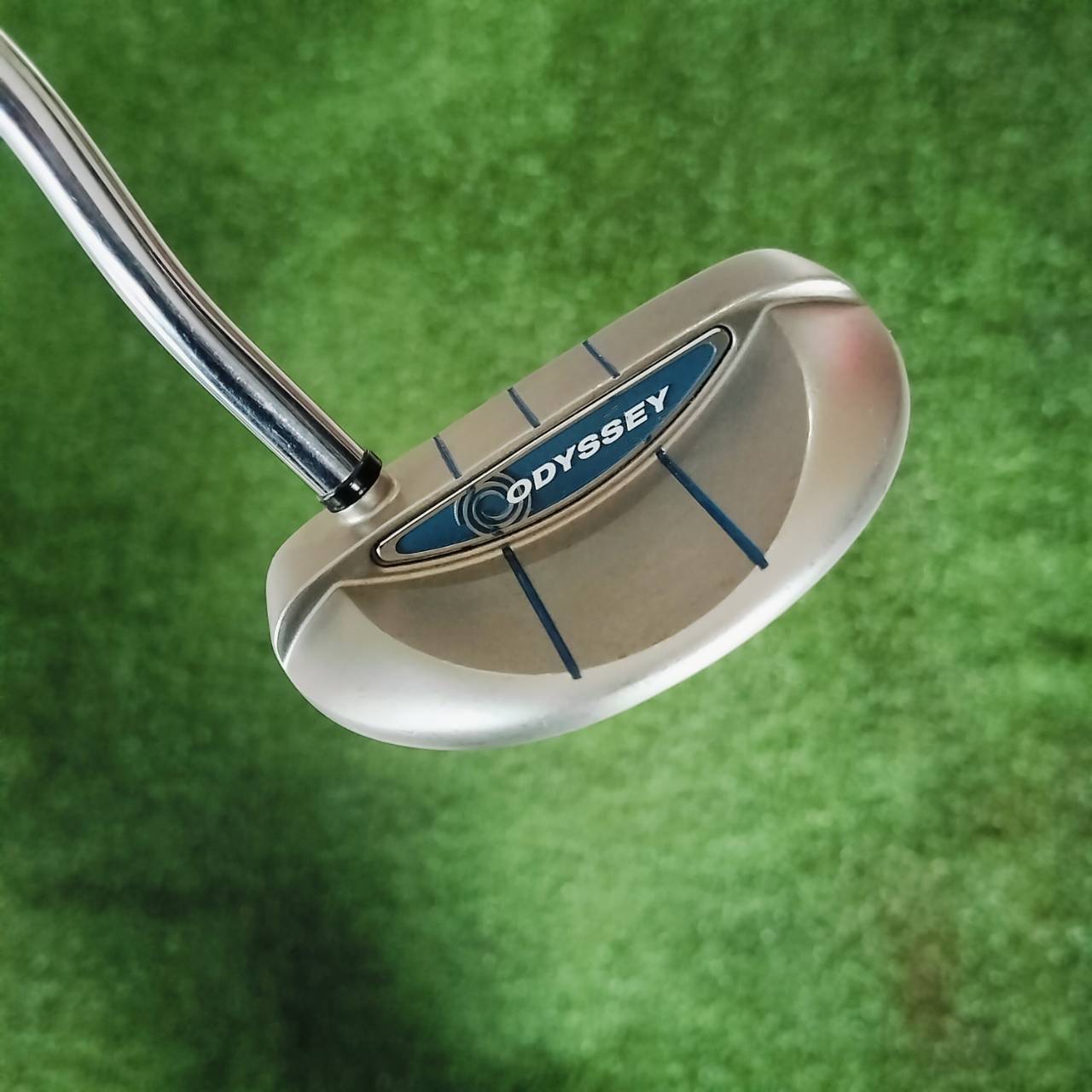** ไม้กอล์ฟผู้หญิง ** PUTTER ODYSSEY DIVINE LINE เป็นทรงแบบ ROSSIE ยาว 32 นิ้ว พัตเตอร์ทรงมอลเล็ตที่ชดเชยความผิดพลาดสูง ไม้กอล์ฟมือสอง ของแท้