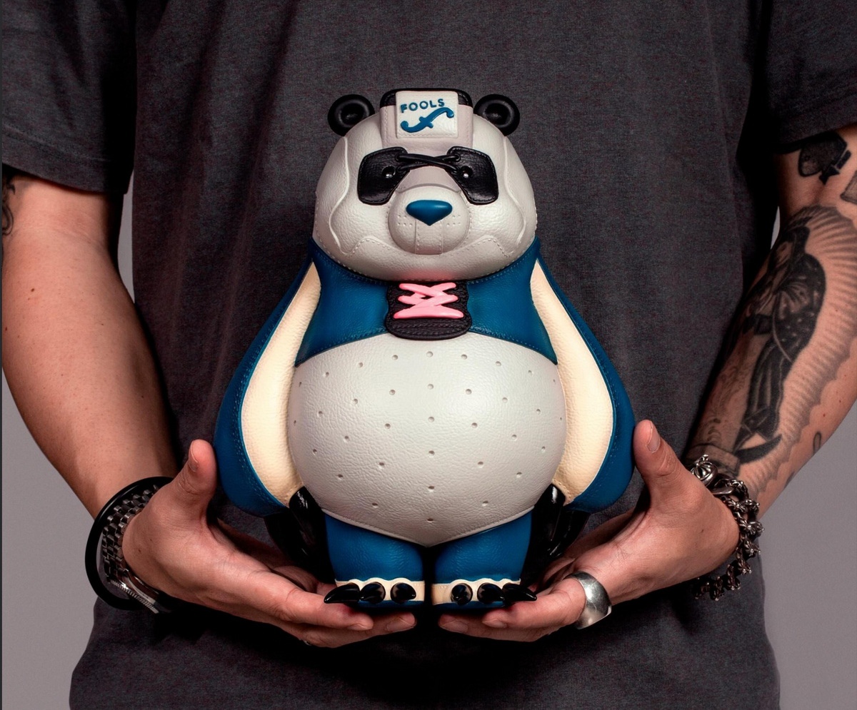 [สั่งจอง] Fools Paradise : KAKKOII TAIKETSU // PANDA NAVY