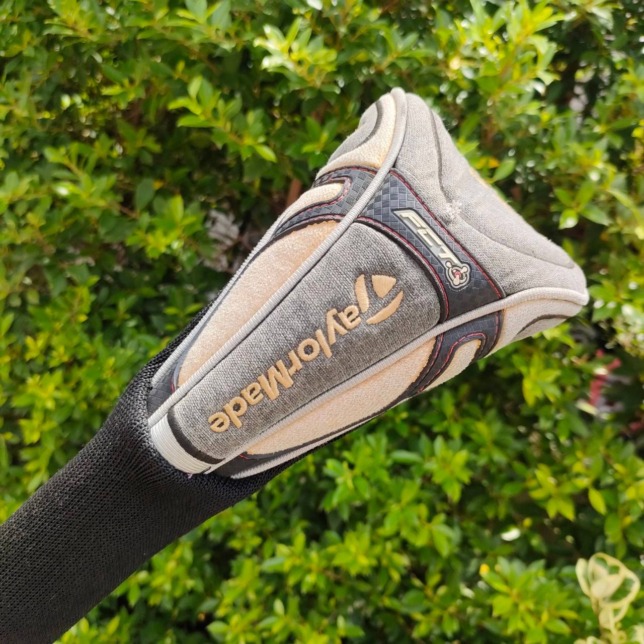 FW3 TAYLORMADE R9 องศา 15 ก้าน FUJIKURA MOTORE FLEX S หัวแบนๆ ตีดีมากๆๆๆ ตีโดนง่ายและ ได้ระยะมาก เสียงเพราะใส ก้านพรีเมี่ยม ไม้กอล์ฟ มือสอง ของแท้ BY NakaraLuxurious