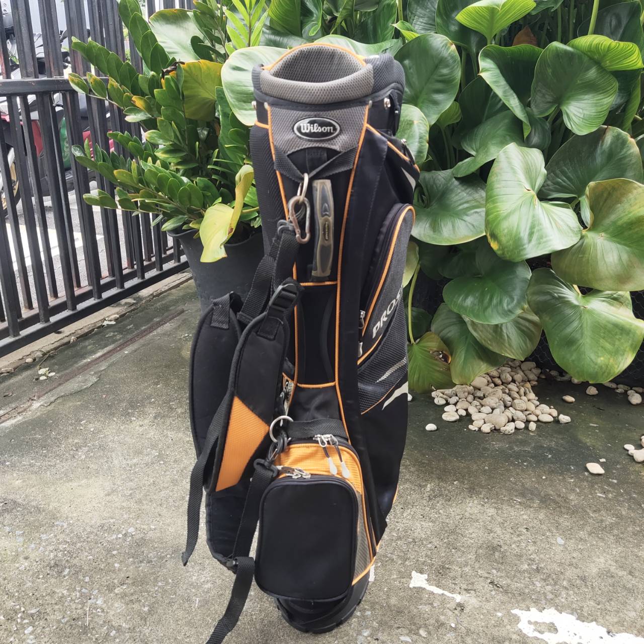 ** ไม่มี COVER ** 🏌️♂️ ถุงกอล์ฟ PRO STAFF ถุงแบบขาตั้ง มีสายสะพายเป้