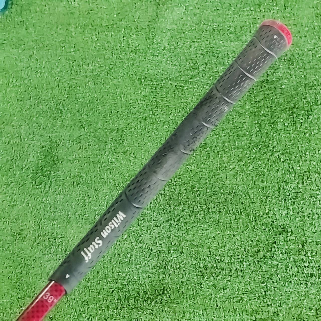 ** ขาดเหล็ก 6 ** ชุดเหล็ก WILSON STAFF Nc6 มีเหล็ก 5 7 8 9 เเละ PW SW ก้านนาโนเทคโนโลยี ผลิตโดย MITSUBISHI FLEX R คุณภาพดีมากๆ ไม้กอล์ฟพรีเมี่ยมมือสอง ของแท้ By NakaraLuxurious