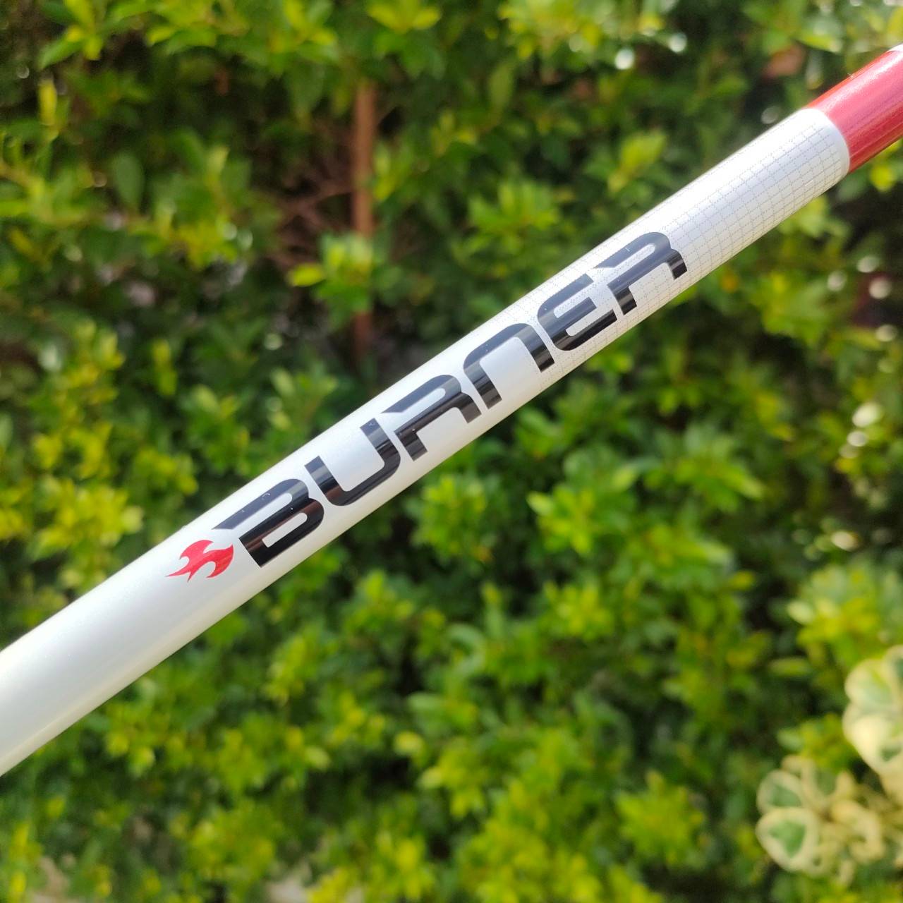 ชุดเหล็ก TAYLORMADE BURNER มีเหล็ก 5 - 9 เเละ PW SW ก้าน RE*AX SUPERFAST FLEX R เหล็กตระกูล BURNER เป็นตระกูลที่ ตีง่ายของ Taylormade ไม้กอล์ฟมือสอง ของแท้ BY NakaraLuxurious