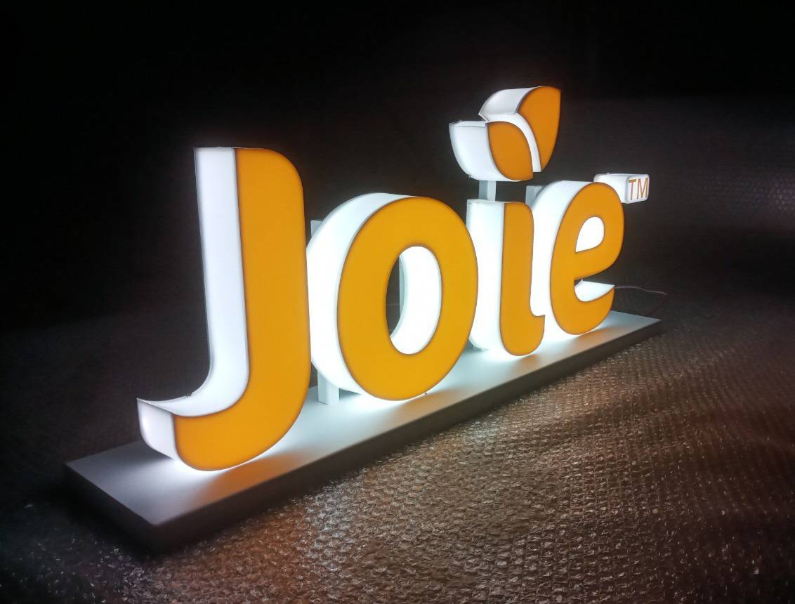 ป้ายกล่องไฟอะคริลิคไฟออกรอบตัวหนา 5cm.