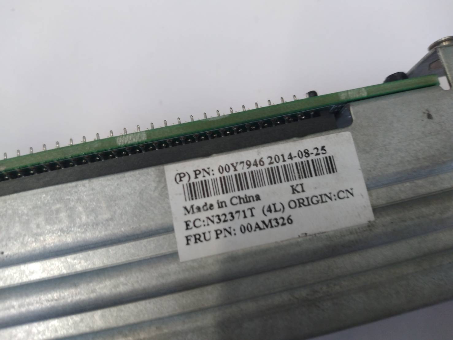 IBM X3550 M4 x16 PCIe Riser Card Low Profile 00Y7946 00AM326 94Y7588