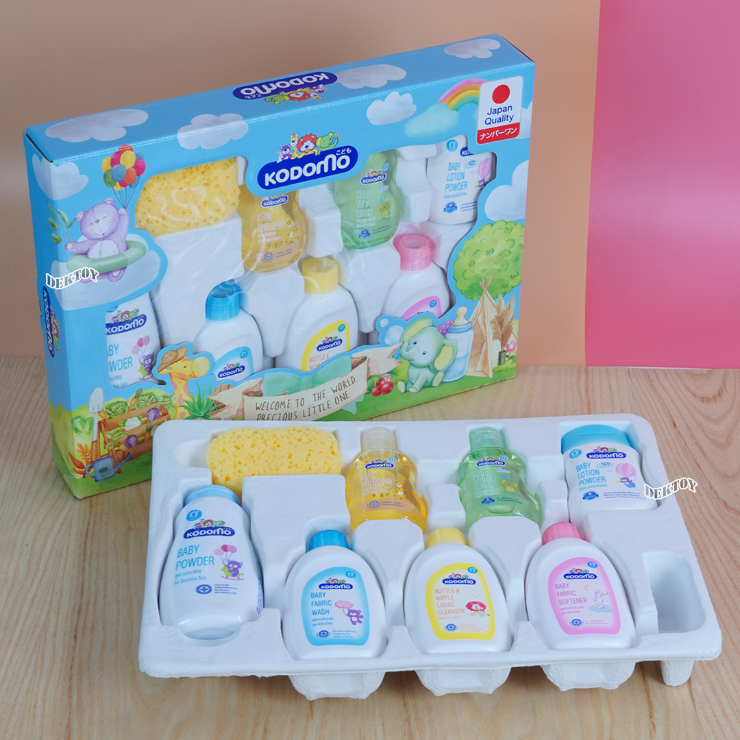 Kodomo โคโดโมะ ชุดของขวัญขนาดใหญ่สำหรับเด็กแรกเกิด 8 ชิ้น