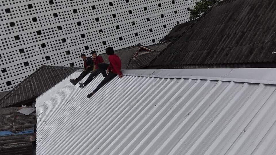 งานเปลี่ยนหลังคาบ้านพักรถไฟบางกอกน้อย การรถไฟแห่งประเทศไทย