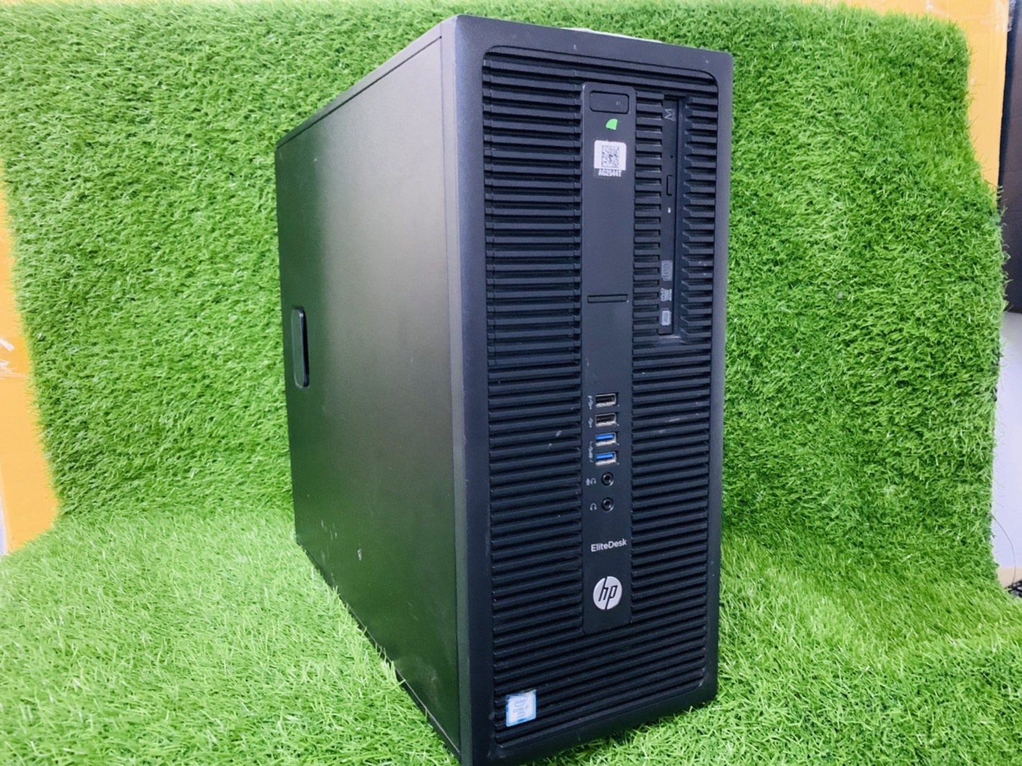 PC HP EliteDesk 800 G2 MT (Gen6) พร้อม จอ 19 นิ้ว