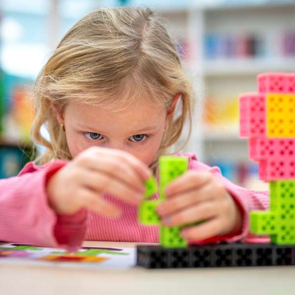 ลูกบาศก์สีสันแสนสนุกของเล่นเสริมพัฒนาการ, สื่อการสอนเด็กอนุบาล ,ของเล่นเสริมพัฒนาการ พร้อมส่ง