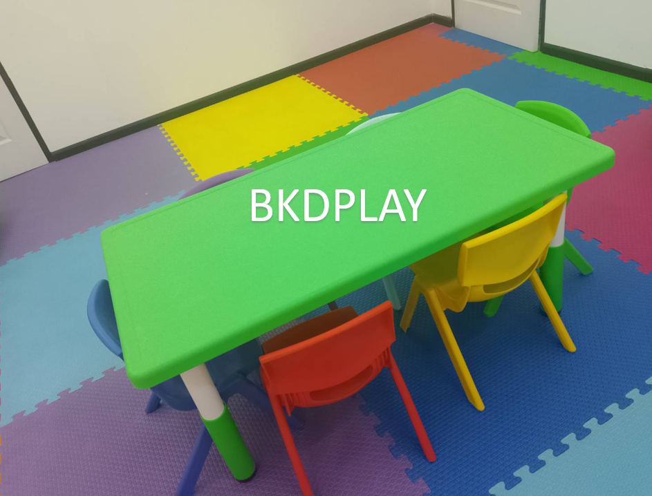 ชุดโต๊ะประถมพร้อมเก้าอี้ 6 ตัว โต๊ะสี่เหลี่ยมผืนผ้าขาพลาสติก พร้อมส่ง โต๊ะนักเรียน โต๊ะเขียนหนังสือ โต๊ะทานข้าว โต๊ะกิจกรรมพร้อมเก้าอี้เด็ก โต๊ะพลาสติก