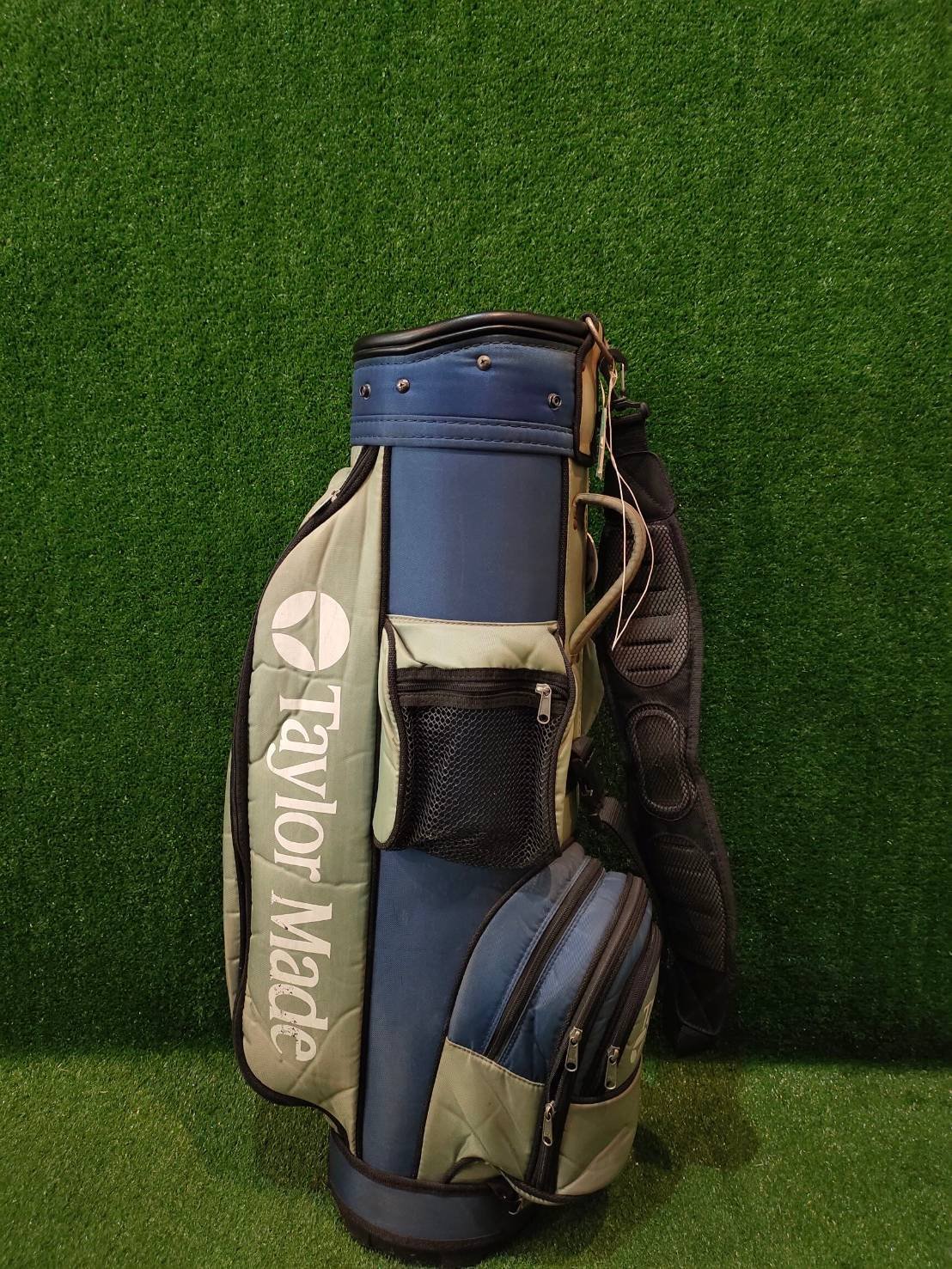 ถุง Taylormade สภาพสวย ใช้ดีมาก