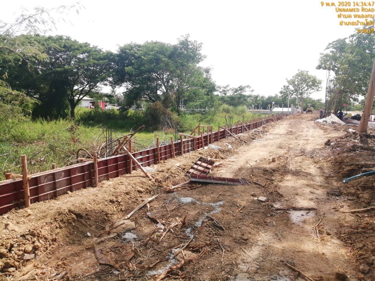 ขนส่ง(บ้านโป่ง) ก่อสร้างรั้วรอบขนส่ง