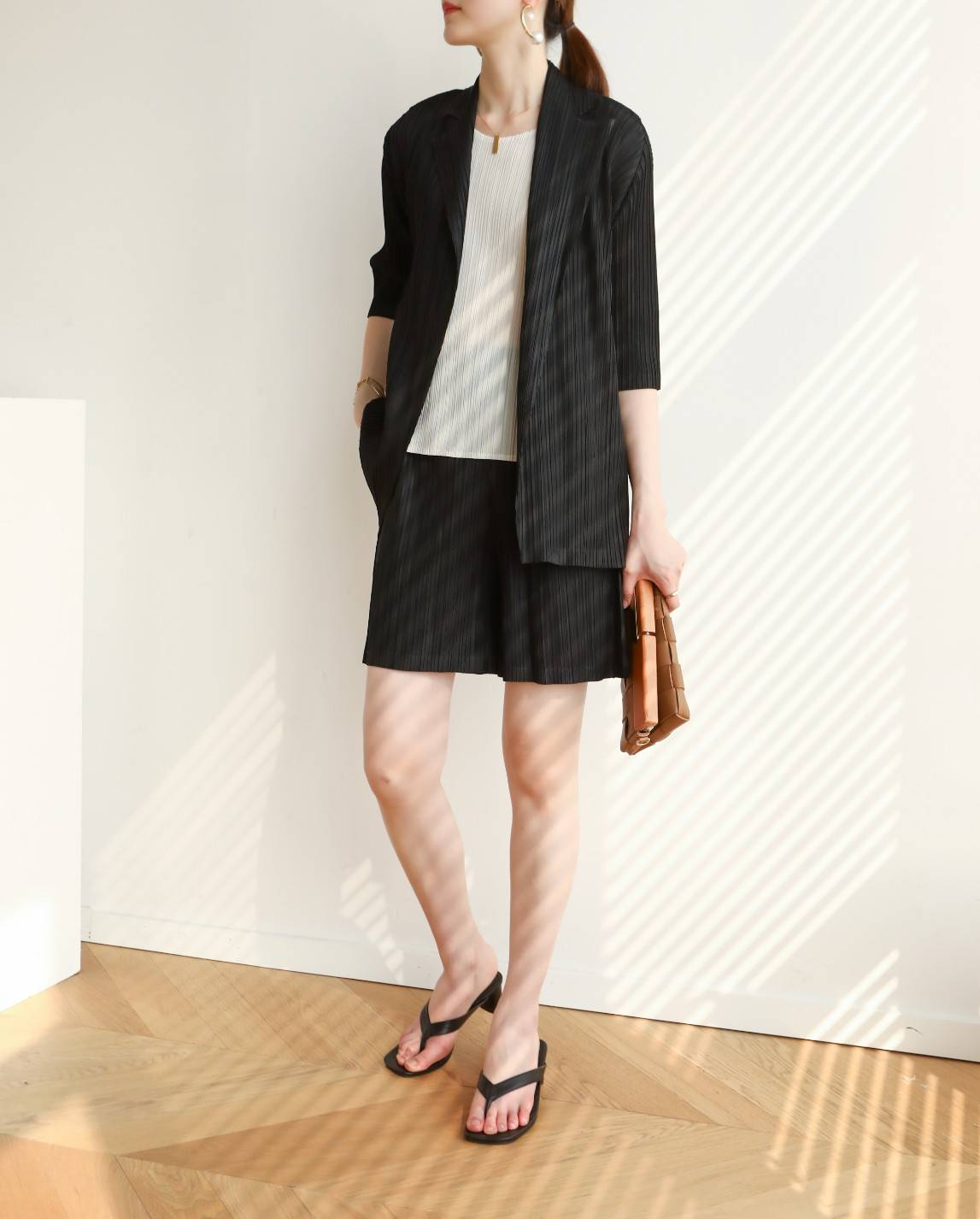 2MUAY รุ่น GJO7717 เสื้อสูท เสื้อคลุมอัดพลีทคุณภาพ 9สี FREE SIZE HALF SLEEVE COLLAR PLEATED CARDIGAN / JACKET