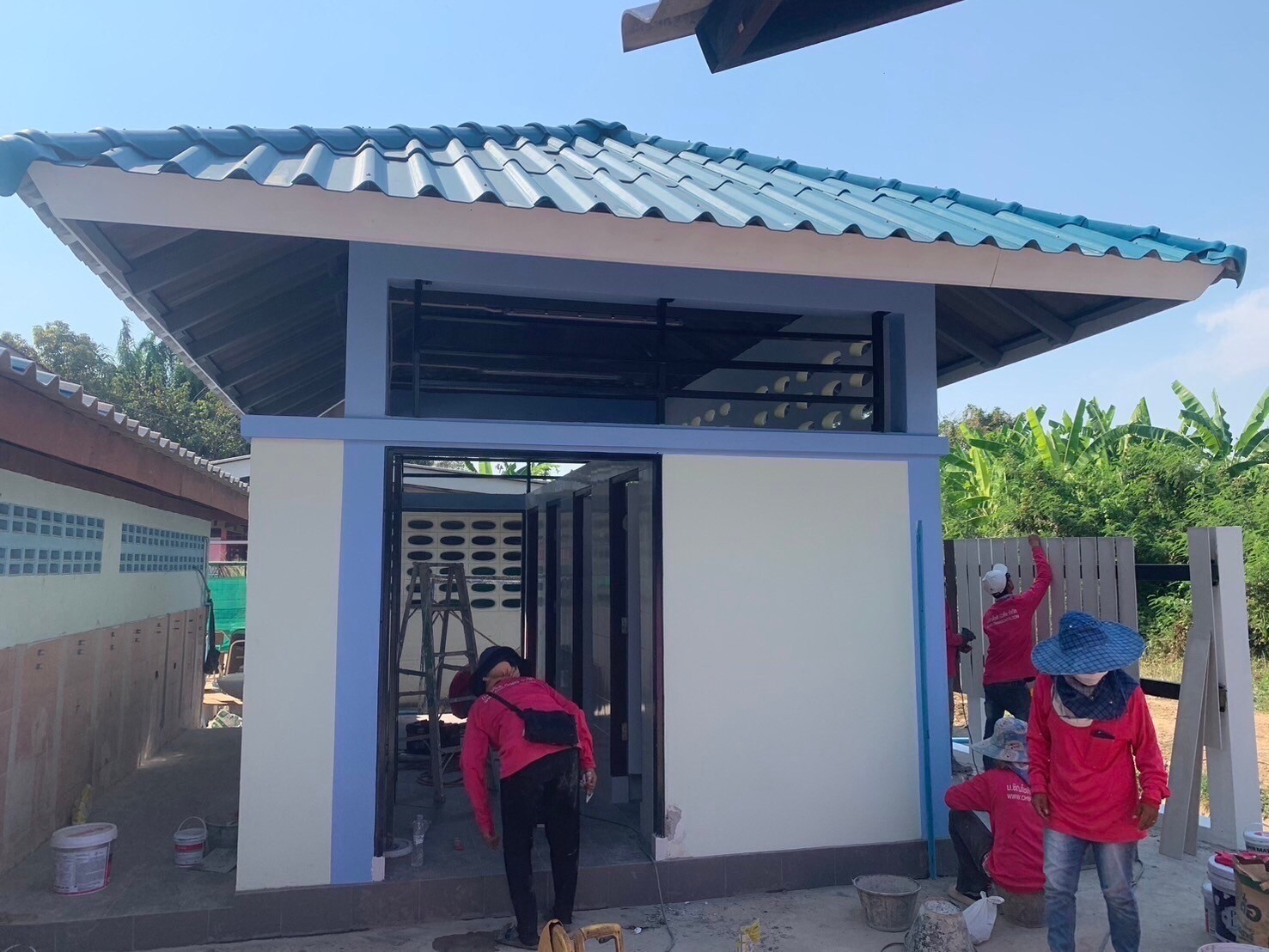 งานสร้างห้องน้ำ รร.วัดหนองเสือ อ.บ้านโป่งจ.ราชบุรี