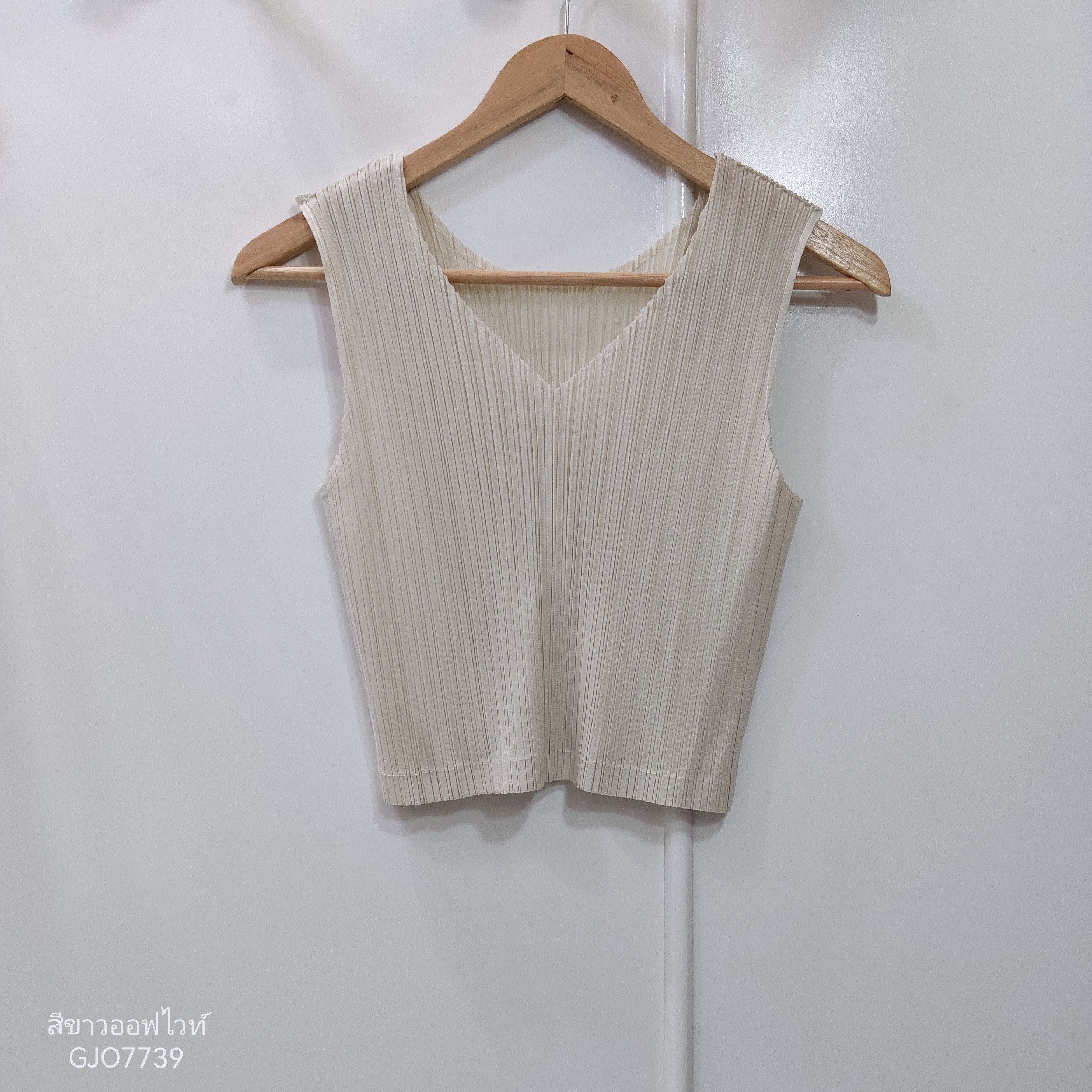 ยาว 16.5นิ้ว 2MUAY BASIC รุ่น GJO7739 SLEEVELESS V NECK CROP PLEATED TOP เสื้ออัดพลีทงานคุณภาพ เสื้อครอป 13สี FREE SIZE