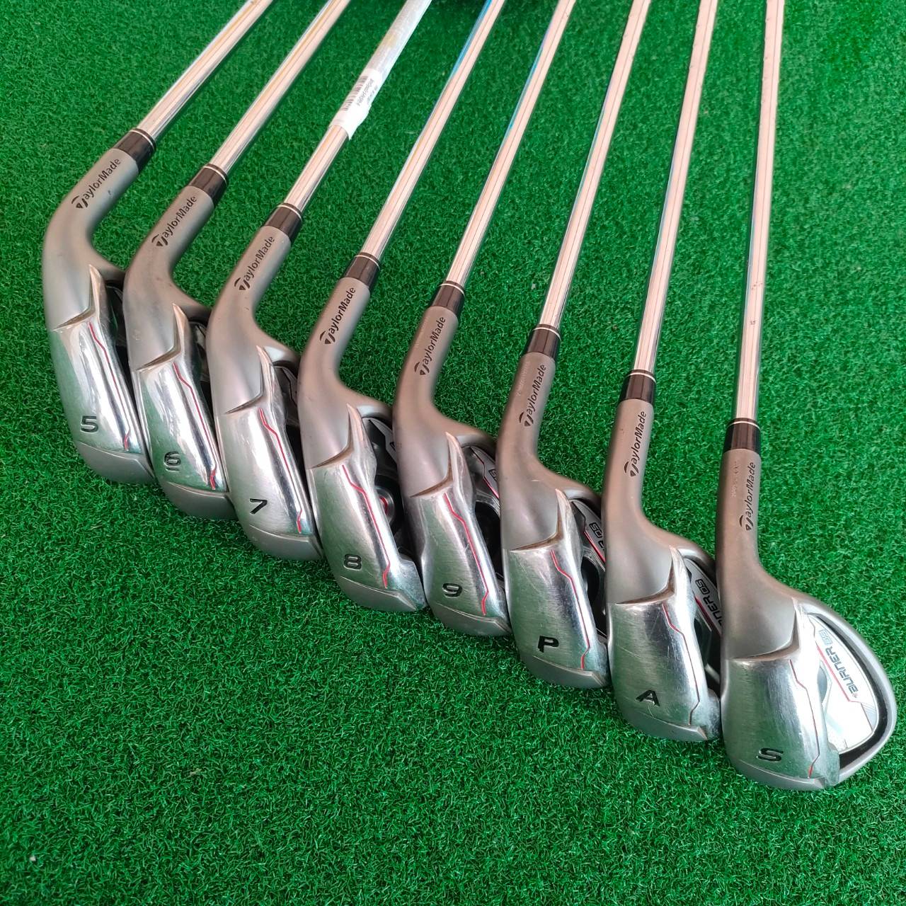 ชุดเหล็ก TAYLORMADE BURNER OS มีเหล็ก 5 - 9 PW AW SW ก้านเหล็กสุดยอดพรีเมี่ยม เบา 85 กรัม FLEX R ถือว่าเบามาก ใบใหญ่ ตีง่ายๆ ตีสบายๆ ระยะดีมาก สปินดีมาก ตกหยุด คุณภาพมากครับชุดนี้