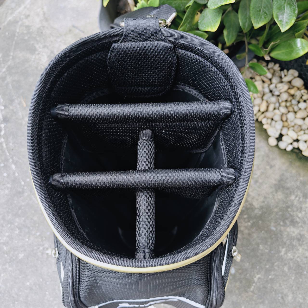 ถุงกอล์ฟ SRIXON มือสองจากญี่ปุ่น 🇯🇵 คุณภาพดีเกินราคา สภาพสวยพร้อมใช้งาน