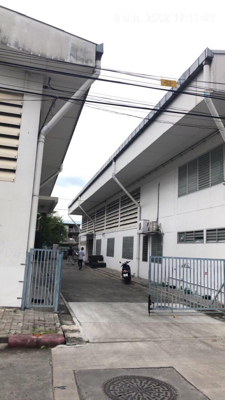 งานเทพื้น ทำหลังคาทางเชื่อมอาคารวิศวโรงงาน ม.เกษตร