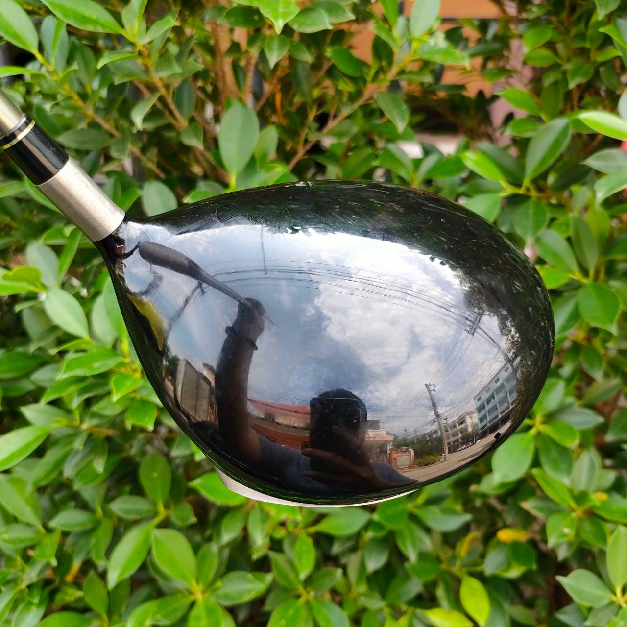 DRIVER TAYLORMADE R5 DUAL องศา 9.5 *** รุ่นพิเศษหน้า MAX *** ที่หน้าไม้จะมีเขียนว่า MAX คือรุ่นที่ฟน้าเด้งสุดขีด ตีไกลจัด!!!