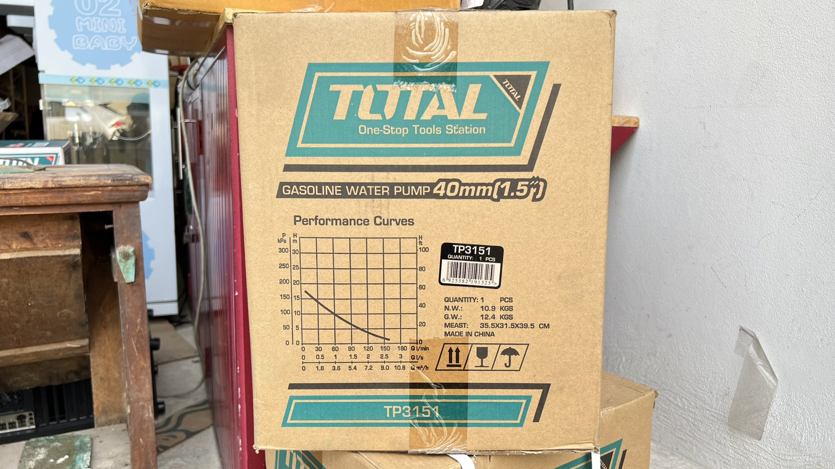 Total ปั๊มน้ำ เครื่องยนต์เบนซิน 4 จังหวะ 2.5 แรงม้า รุ่น TP3151