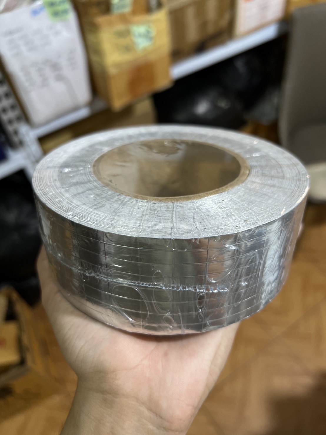 AERO-ROOF เทปอะลูมิเนียมฟอยล์แท้ 2นิ้ว ยาว45m ปิดรอยต่อแผ่นฉนวนกันความร้อน AEROROOF แอร์โร่รูฟ