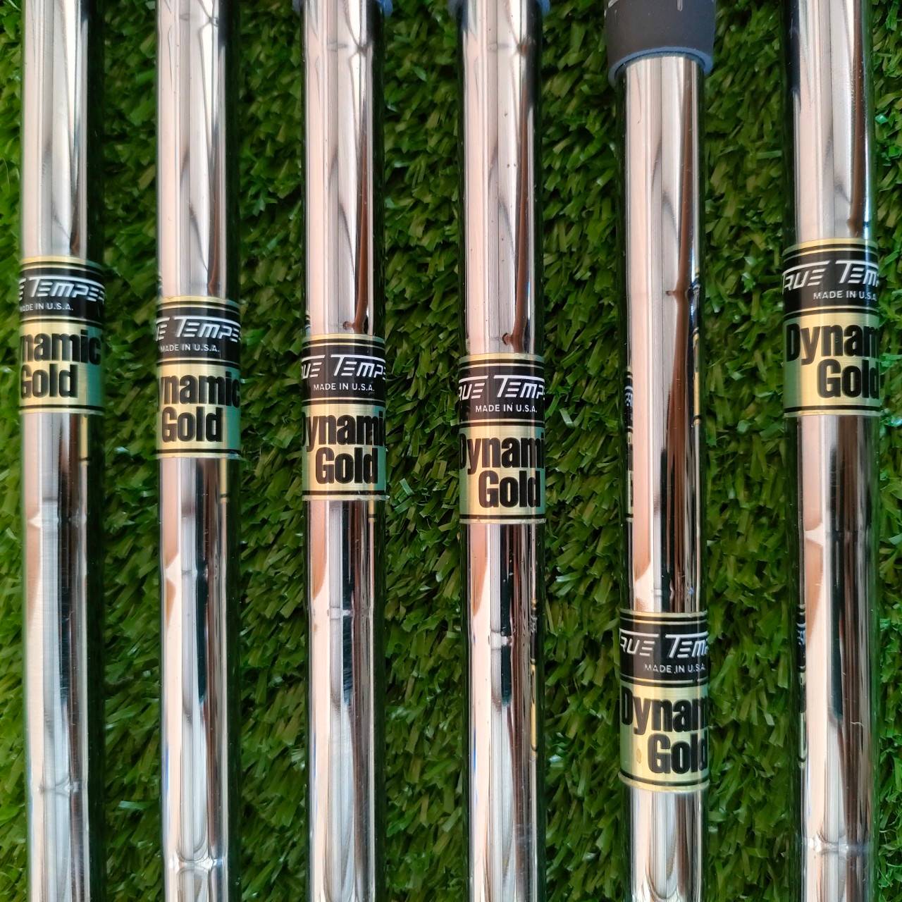 ชุดเหล็ก PING /// i มีเหล็ก 6 - 9 เเละ W U ก้าน DYNAMIC GOLD S200 ตีมันส์ ตีง่าย วัสดุพิเศษ เอกสิทธิ์เฉพาะ PING ไม้กอล์ฟมือสอง ของแท้ BY NakaraLuxurious